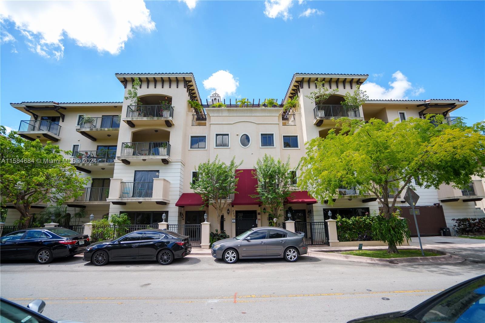 CORAL GABLES SEC K - Residential Lease