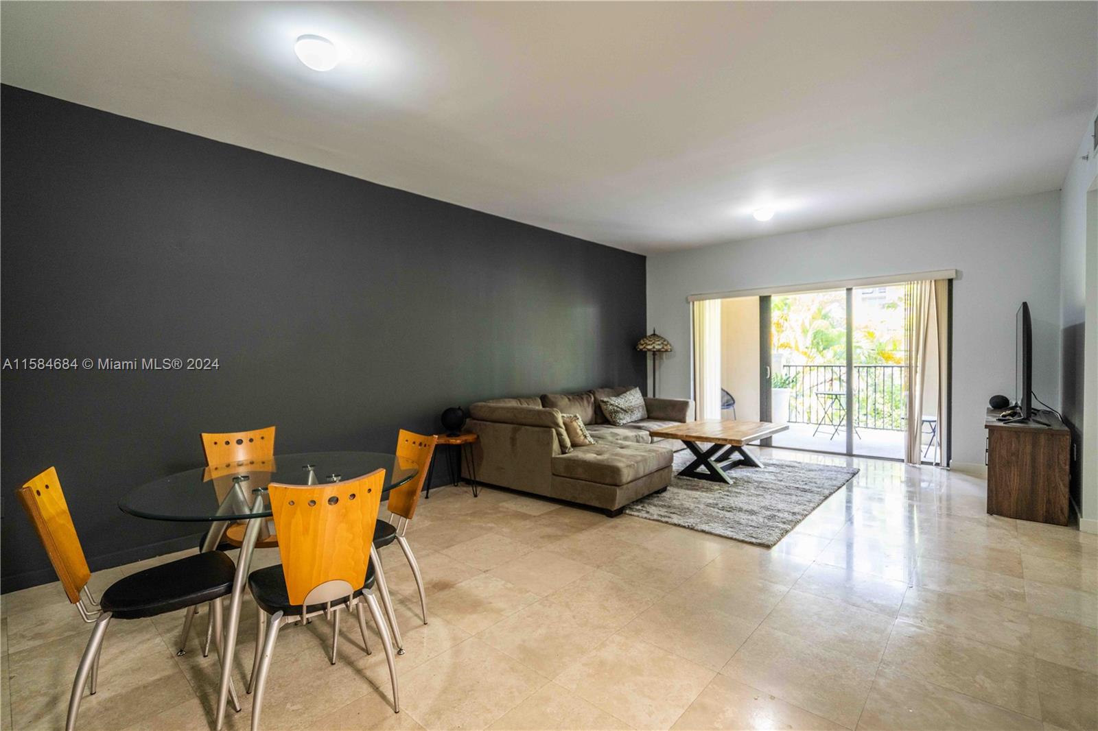CORAL GABLES SEC K - Residential Lease