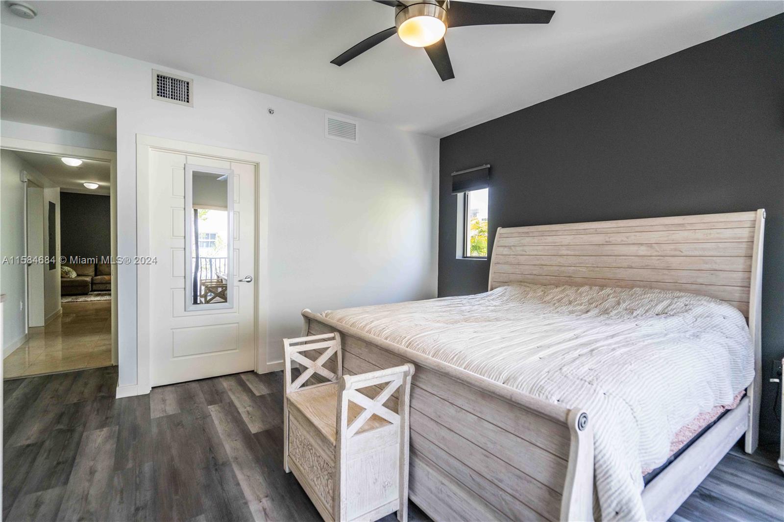 CORAL GABLES SEC K - Residential Lease