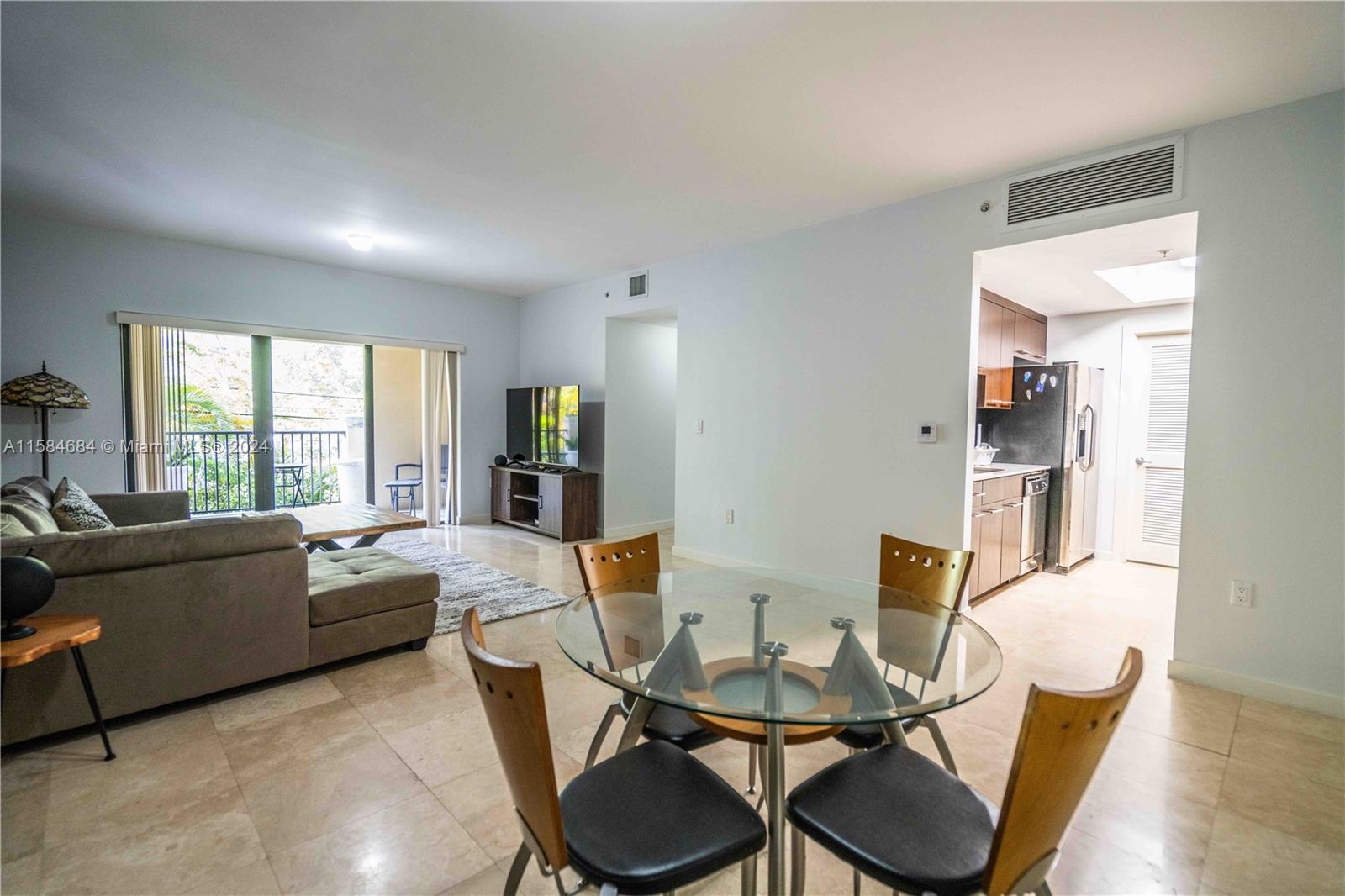 CORAL GABLES SEC K - Residential Lease