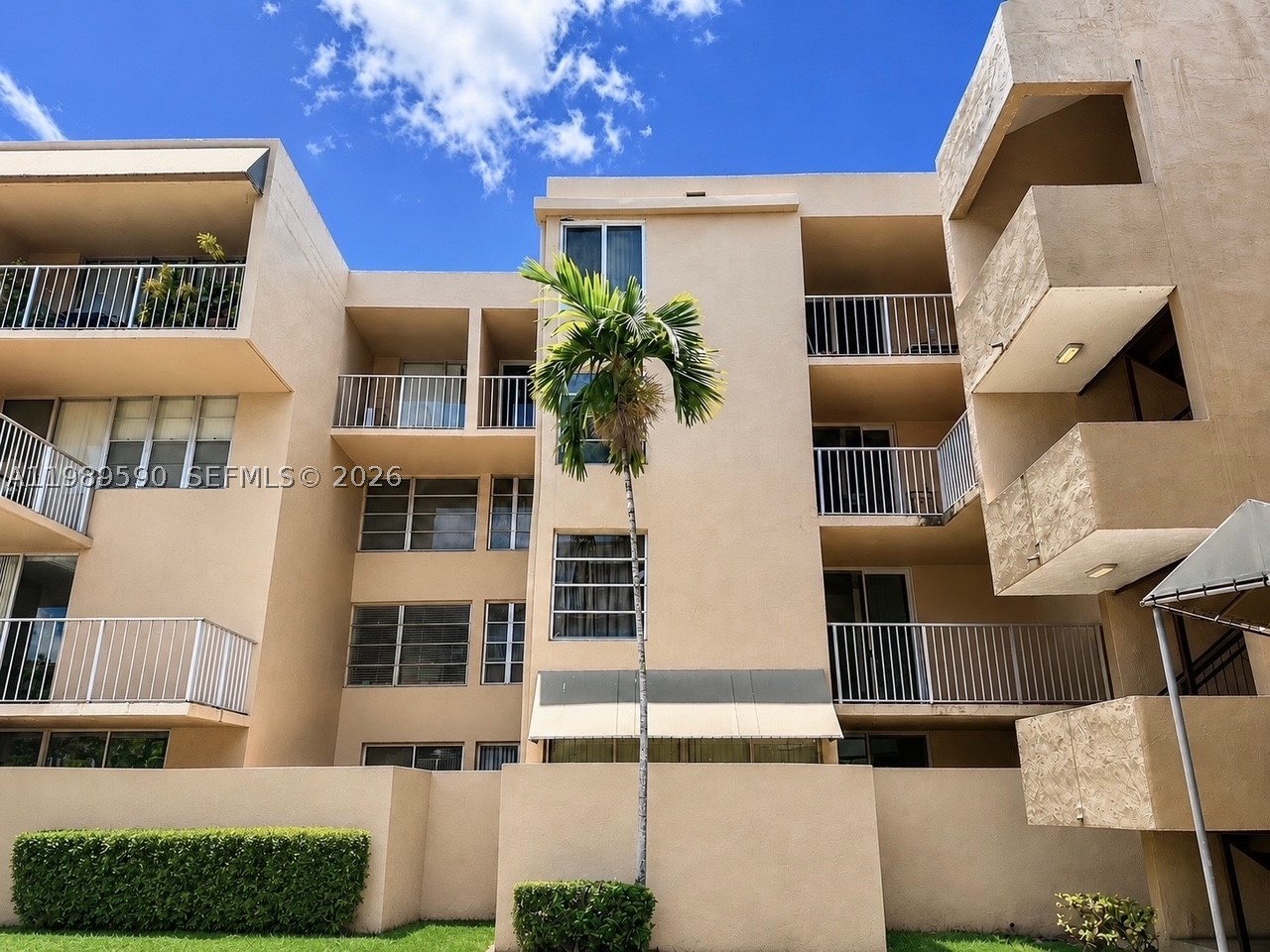 Bright, Modern 2-Bed, 2 Bath Condo – Prime Kendall Location! Step into this beautifully updated apartment with two private balconies. Perfectly situated across from Miami Dade College.  Enjoy this community amenities including pool, tennis courts, BBQ area, and playground, with an HOA that covers water, trash, sewer, and exterior insurance, plus strong reserves and no assessments. This is your chance to own a modern, well-maintained condo in the heart of Kendall. Tenant Occupied, great for investors.  Must see!!

Photos have been virtually staged. Furniture shown is for illustrative purposes only.