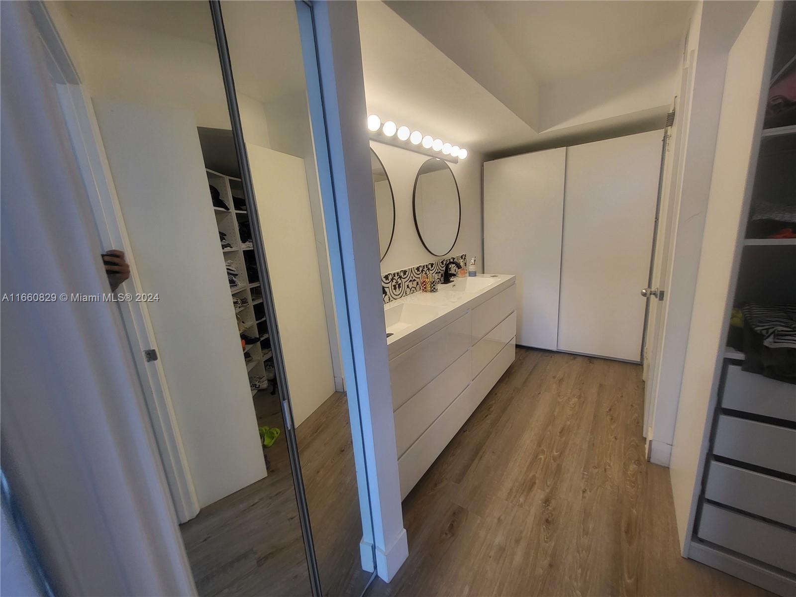 MYSTIC POINTE TOWER 600 C - Residential
