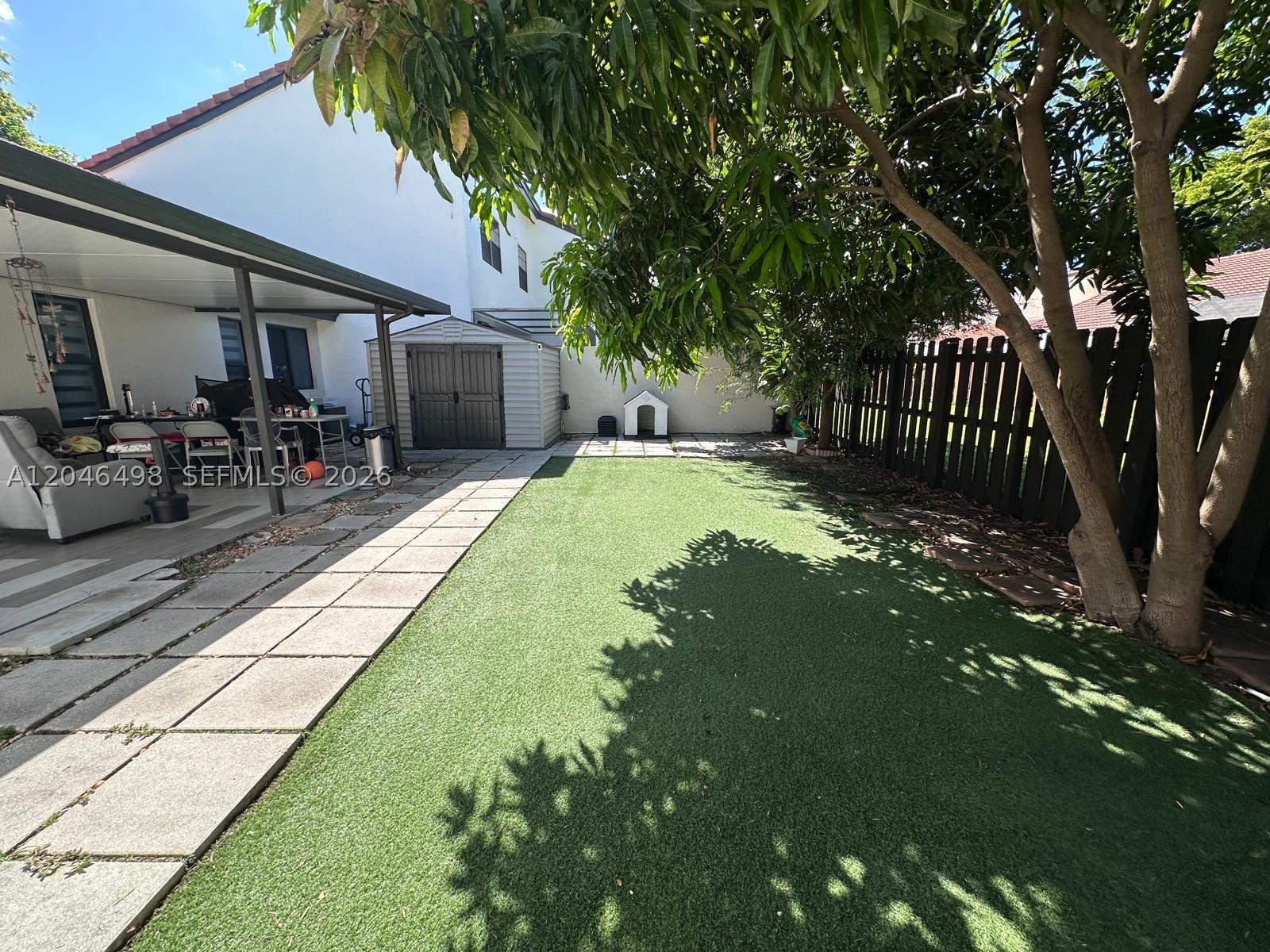 THE MOORS TOWNHOUSES - Residential