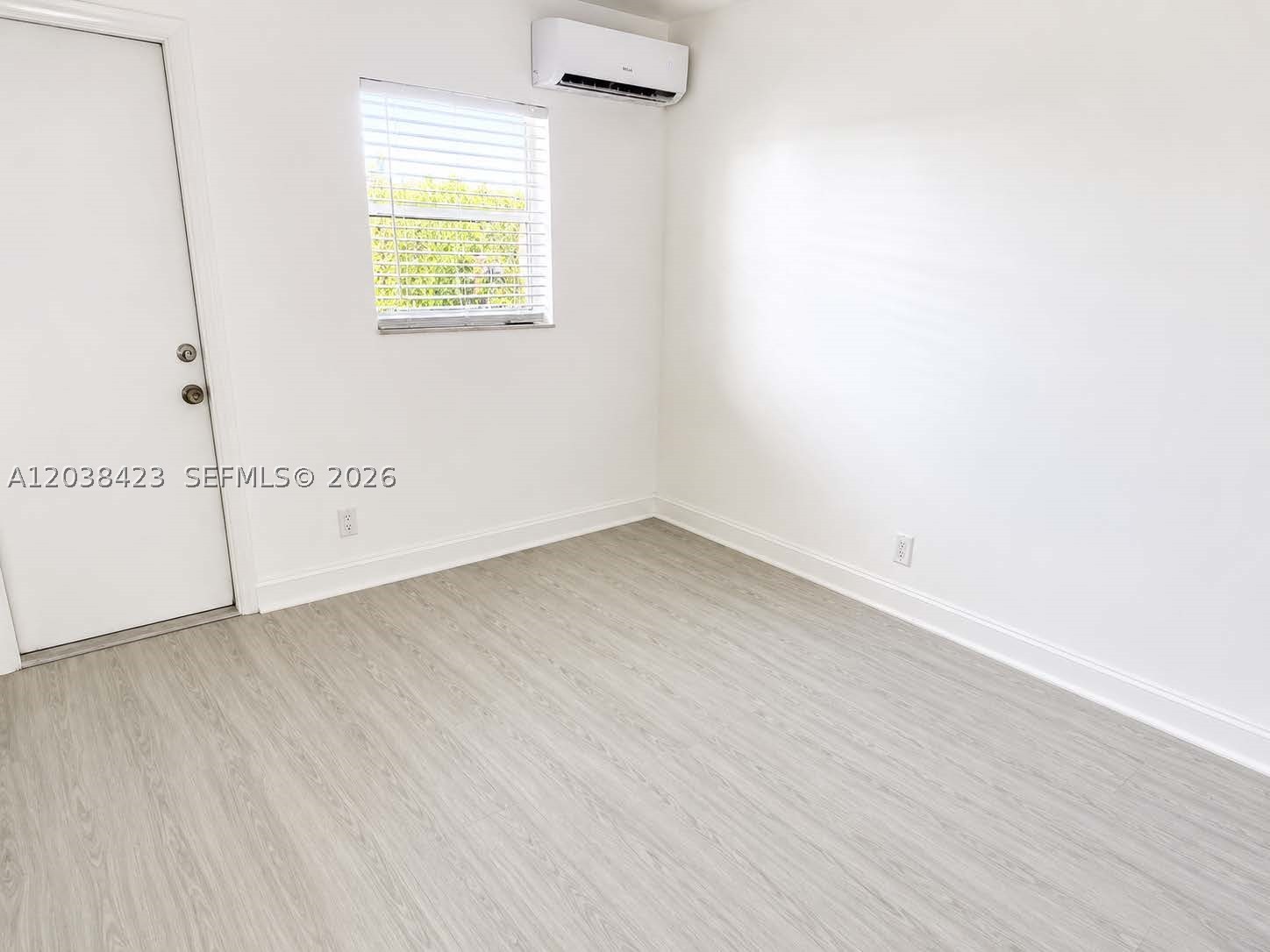 EVERGLADE LAND SALES CO - Residential Lease