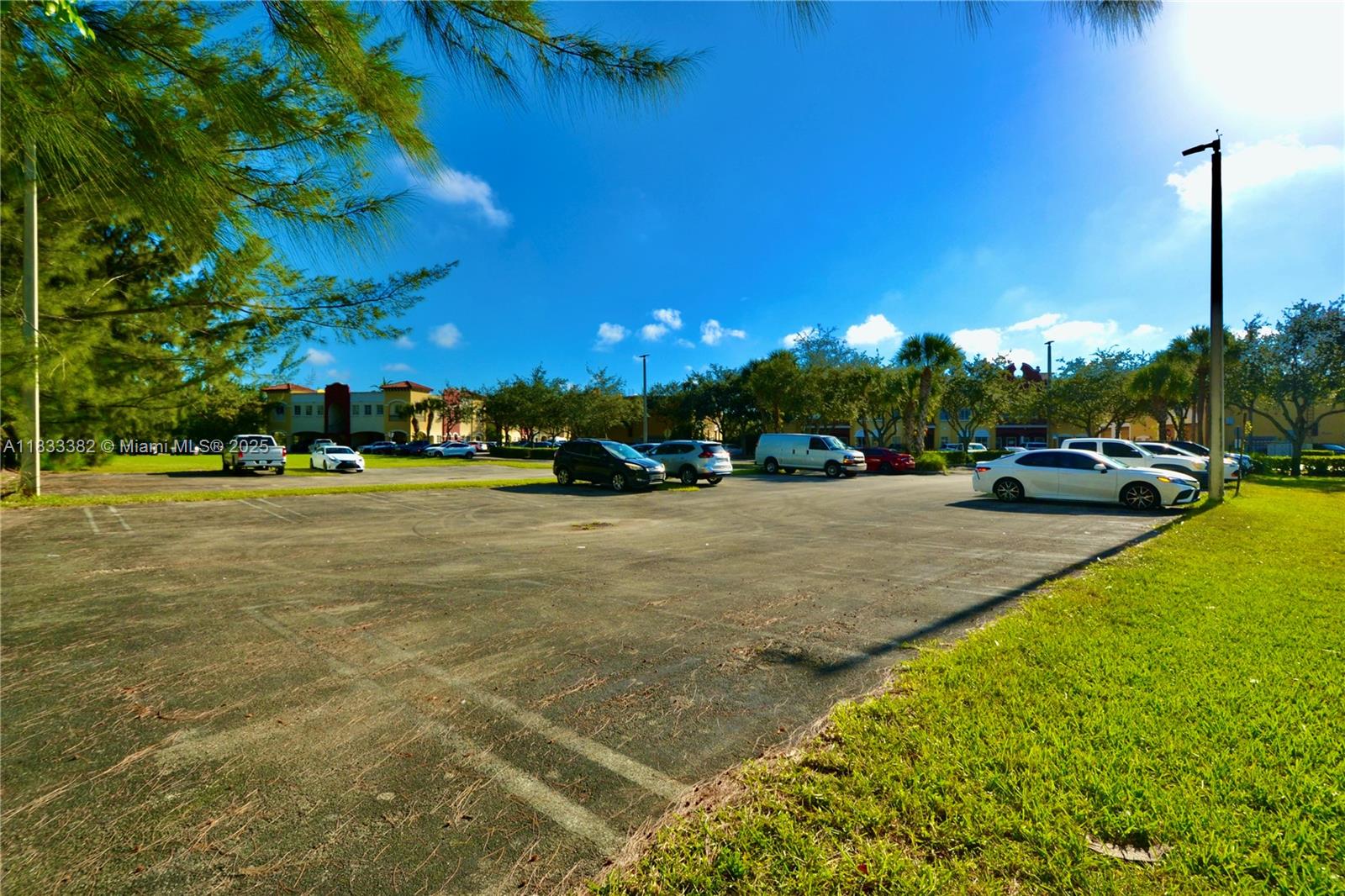 LAKESIDE CORPORATE PARK - Land