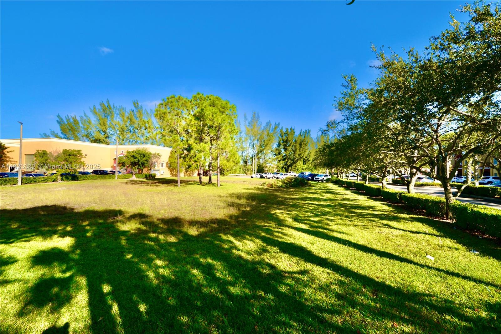 LAKESIDE CORPORATE PARK - Land