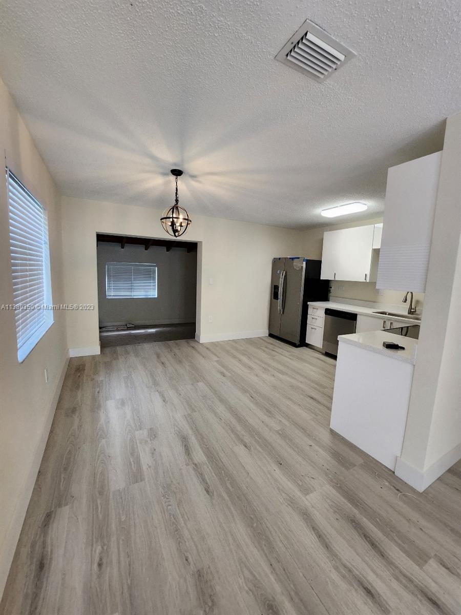 SILVER BLUFF GARDENS - Residential Lease