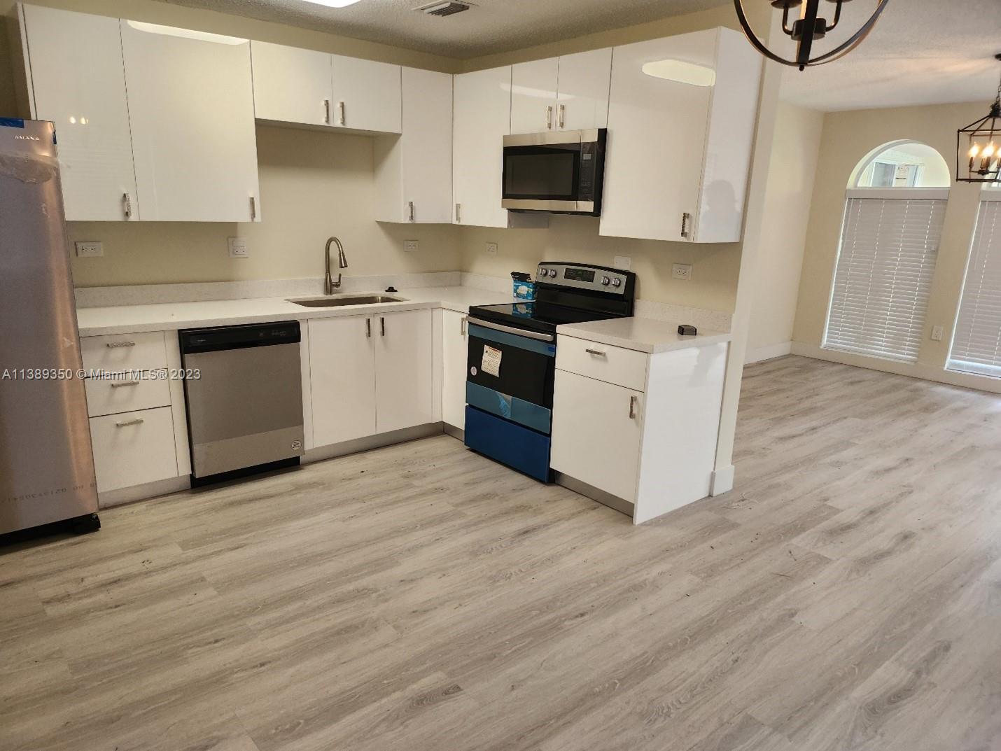 SILVER BLUFF GARDENS - Residential Lease