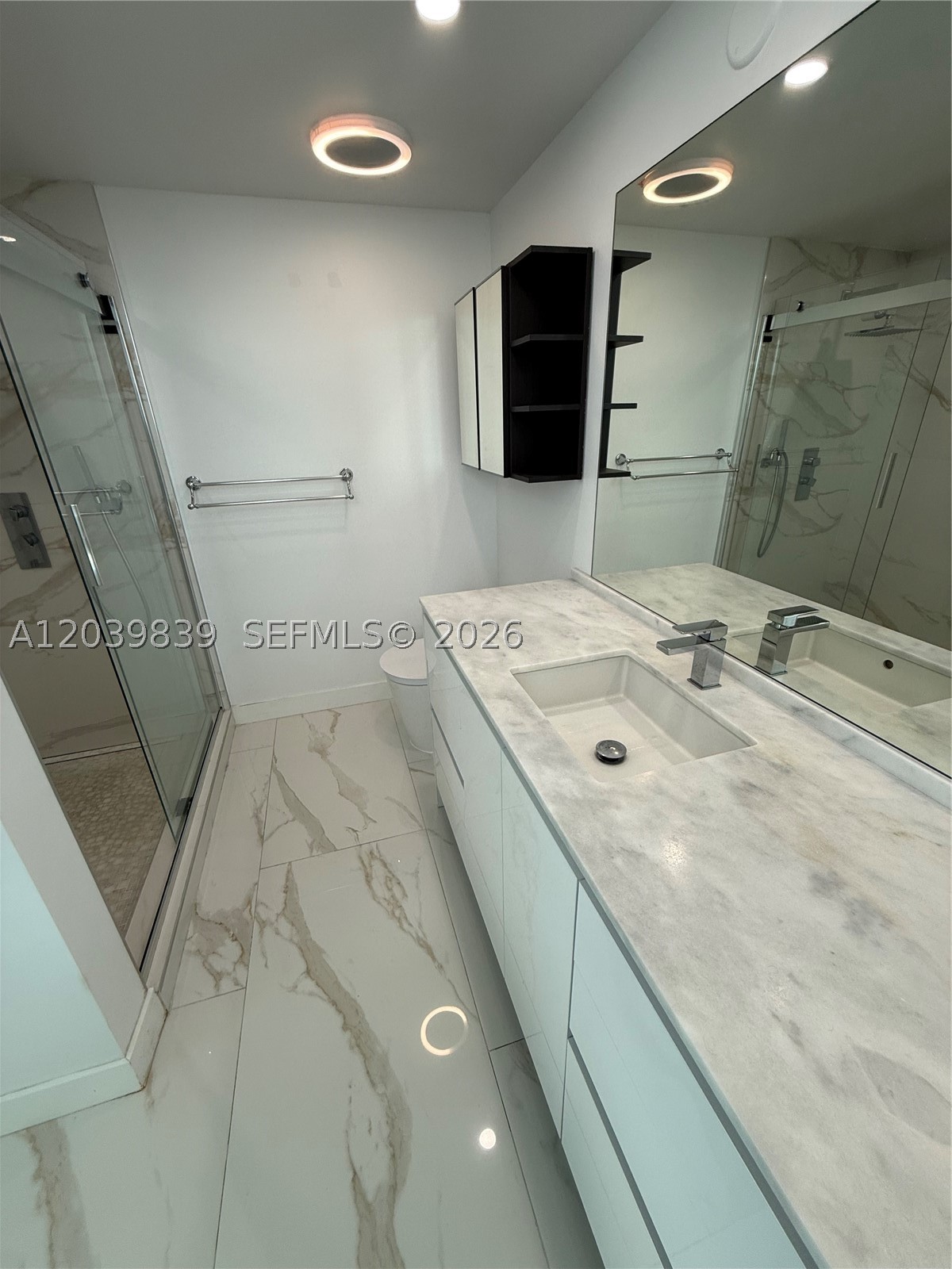 TOSCANO CONDO - Residential