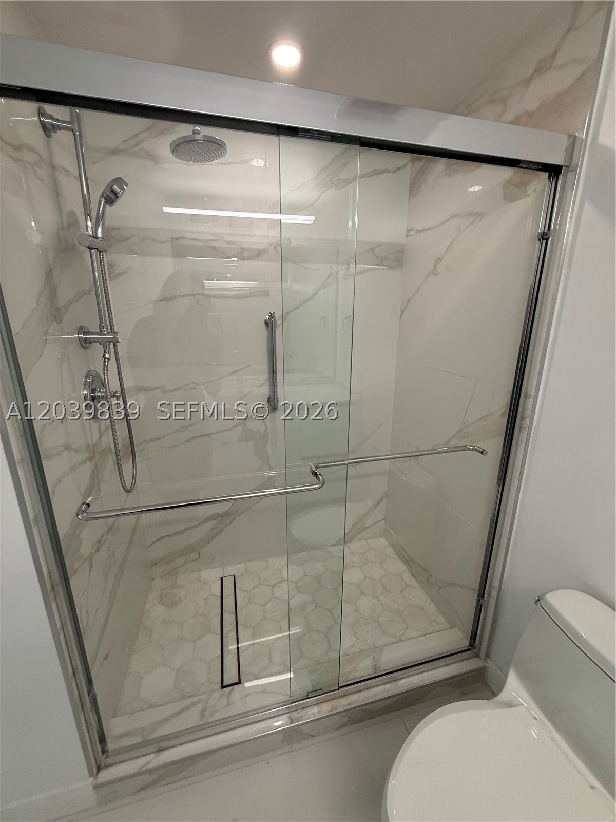 TOSCANO CONDO - Residential
