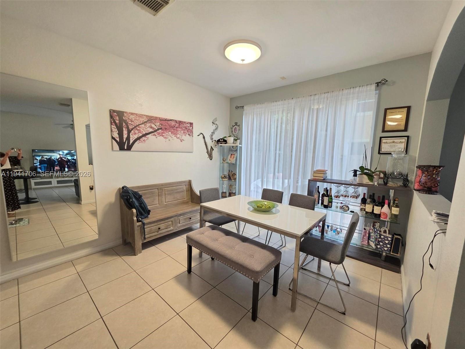 CENTURY BREEZE - Residential