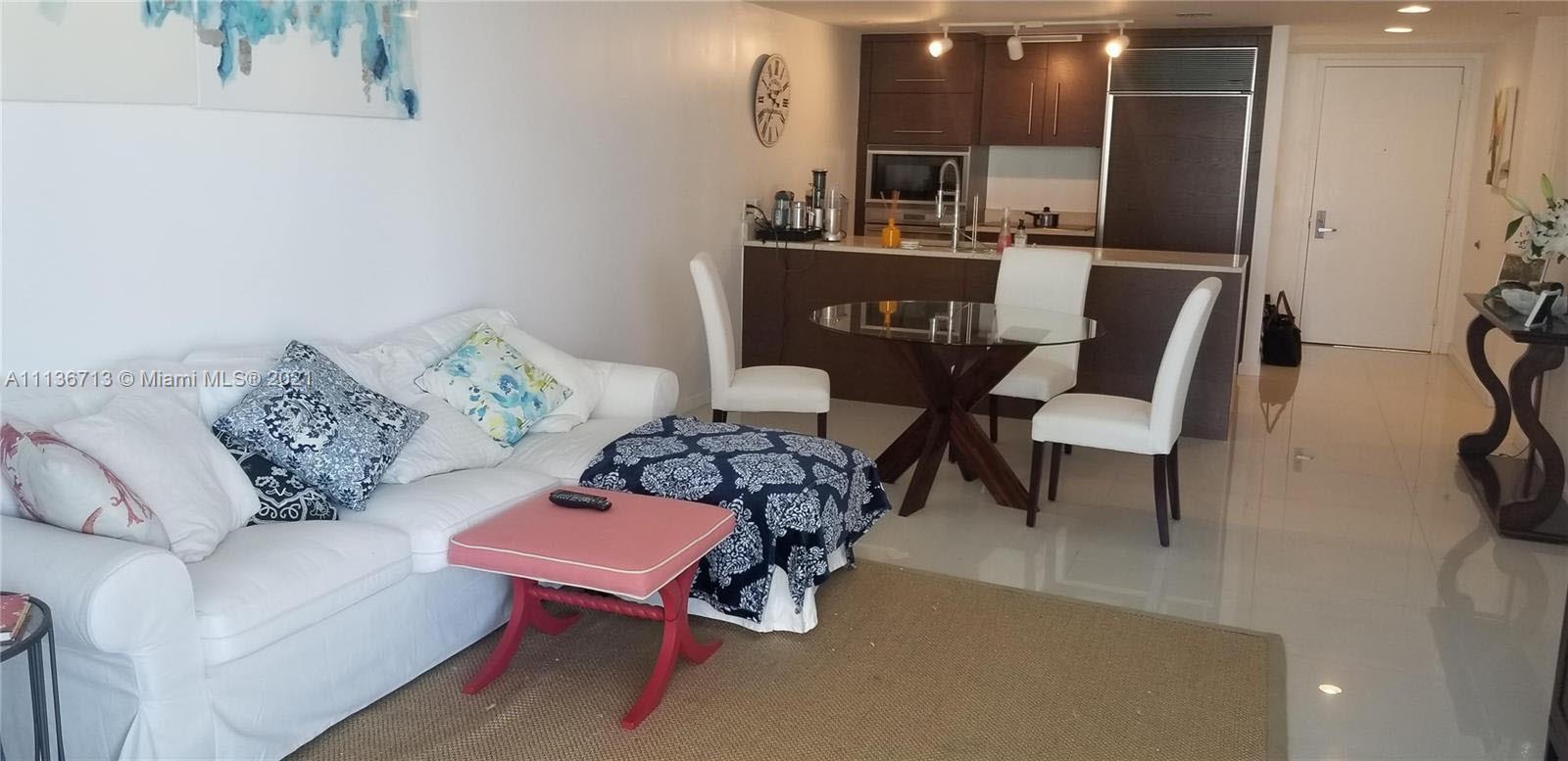 ICONBRICKELL CONDO 01 - Residential Lease