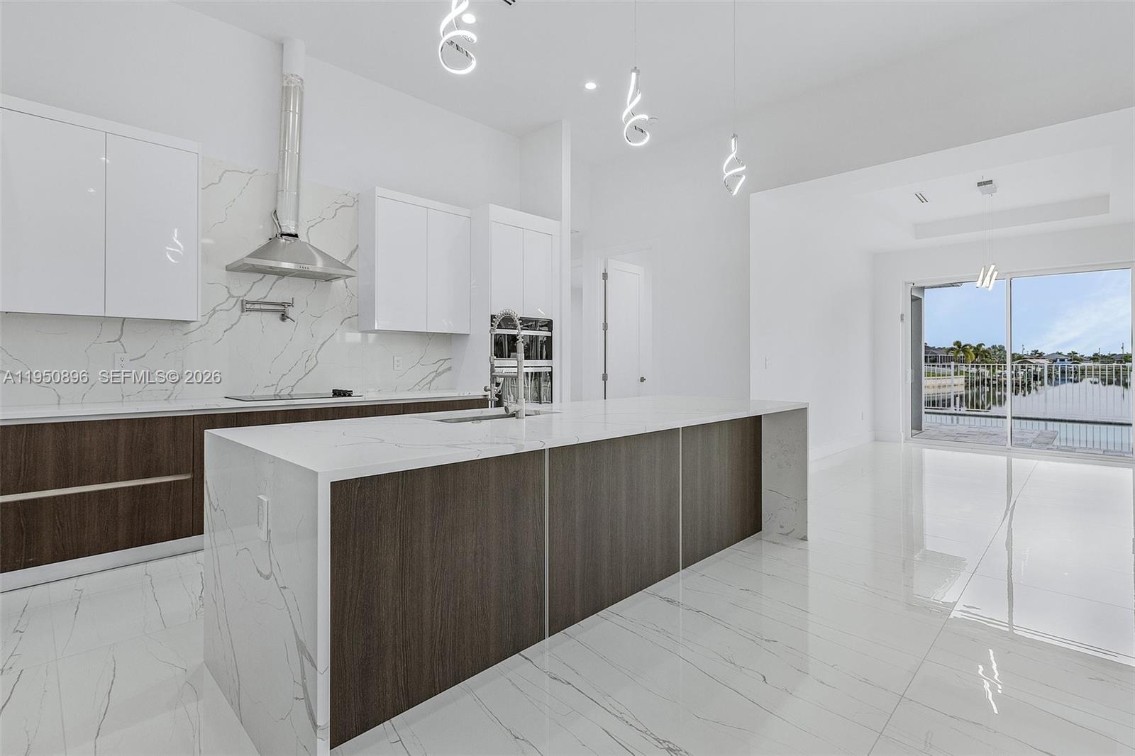 CAPE CORAL - Residential Lease