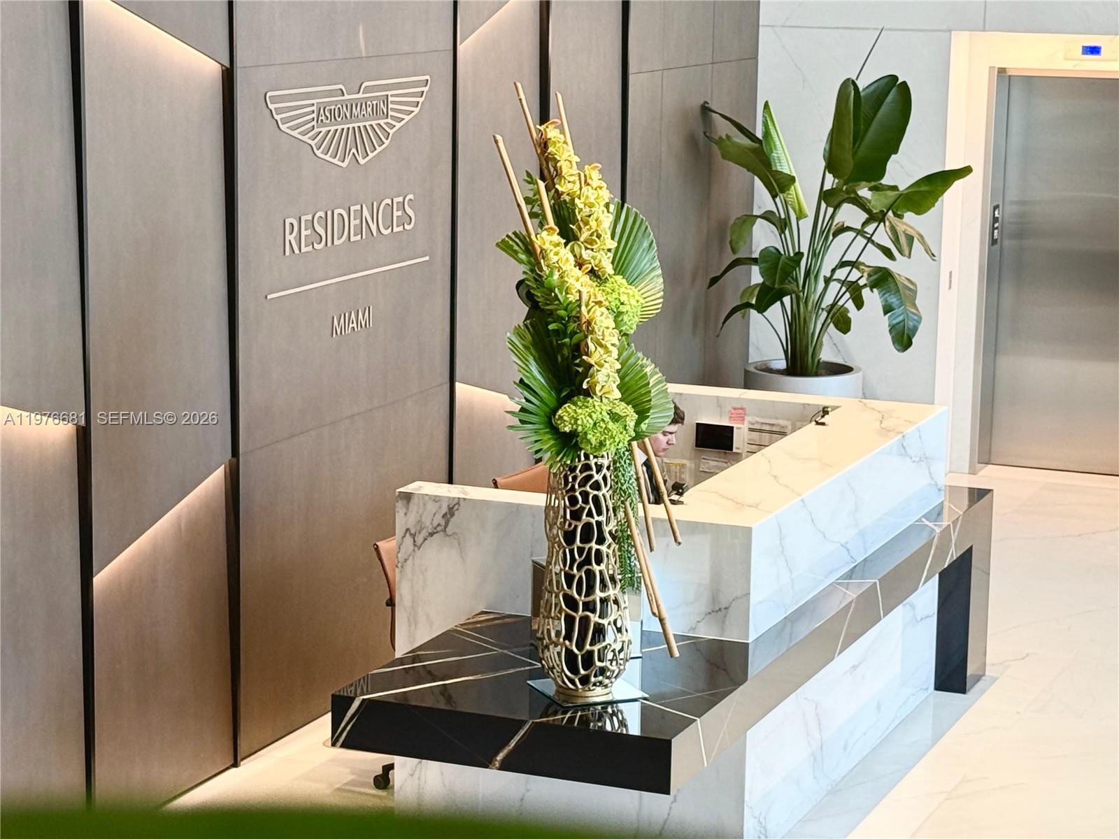 DUPONT PLAZA - Residential