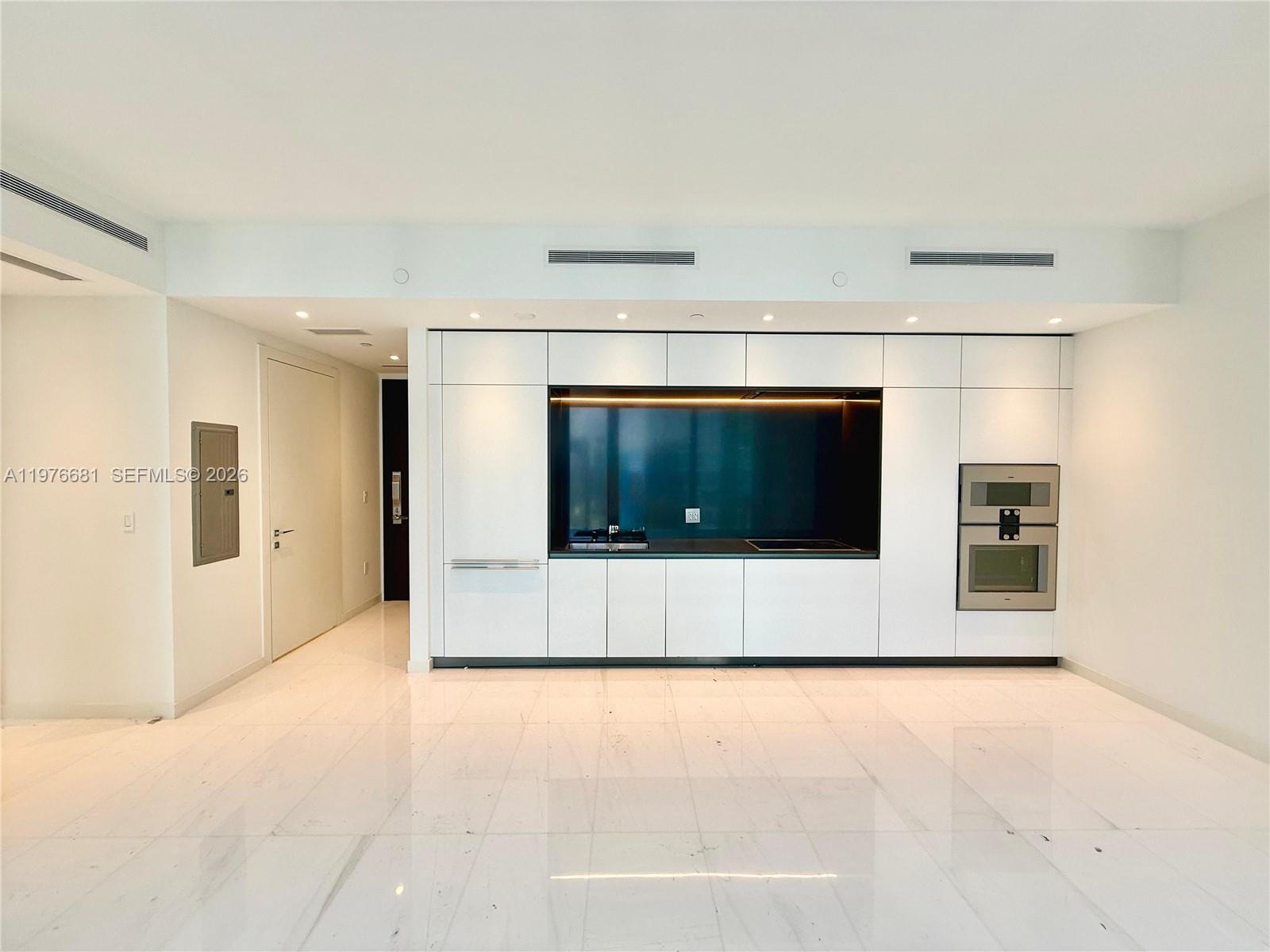 DUPONT PLAZA - Residential