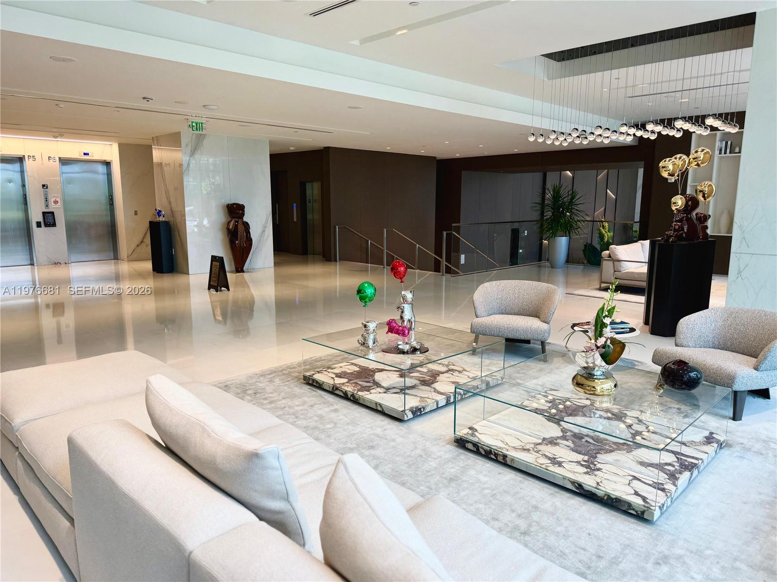 DUPONT PLAZA - Residential