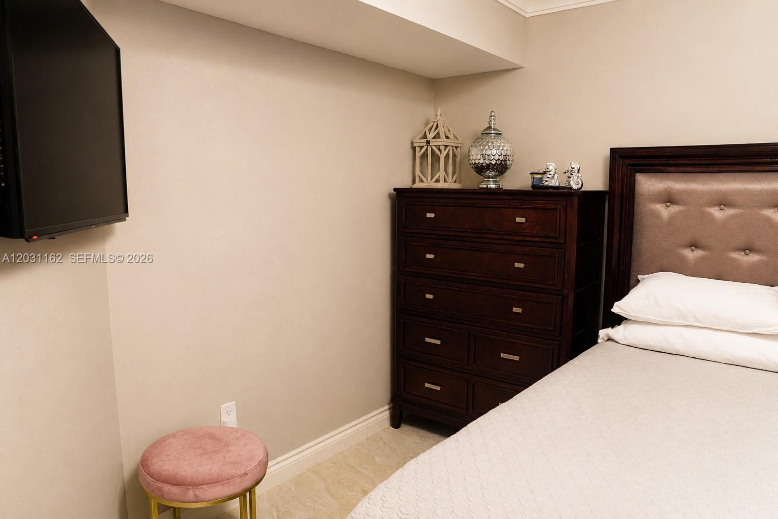 SOUTHPOINT CONDO - Residential Lease