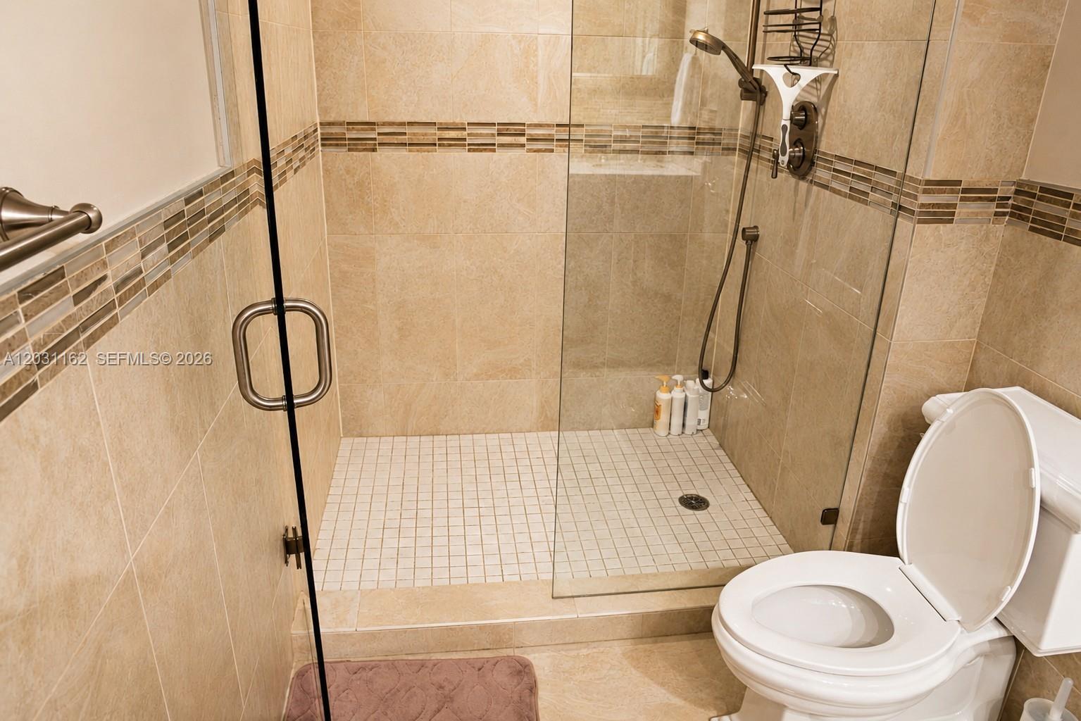 SOUTHPOINT CONDO - Residential Lease