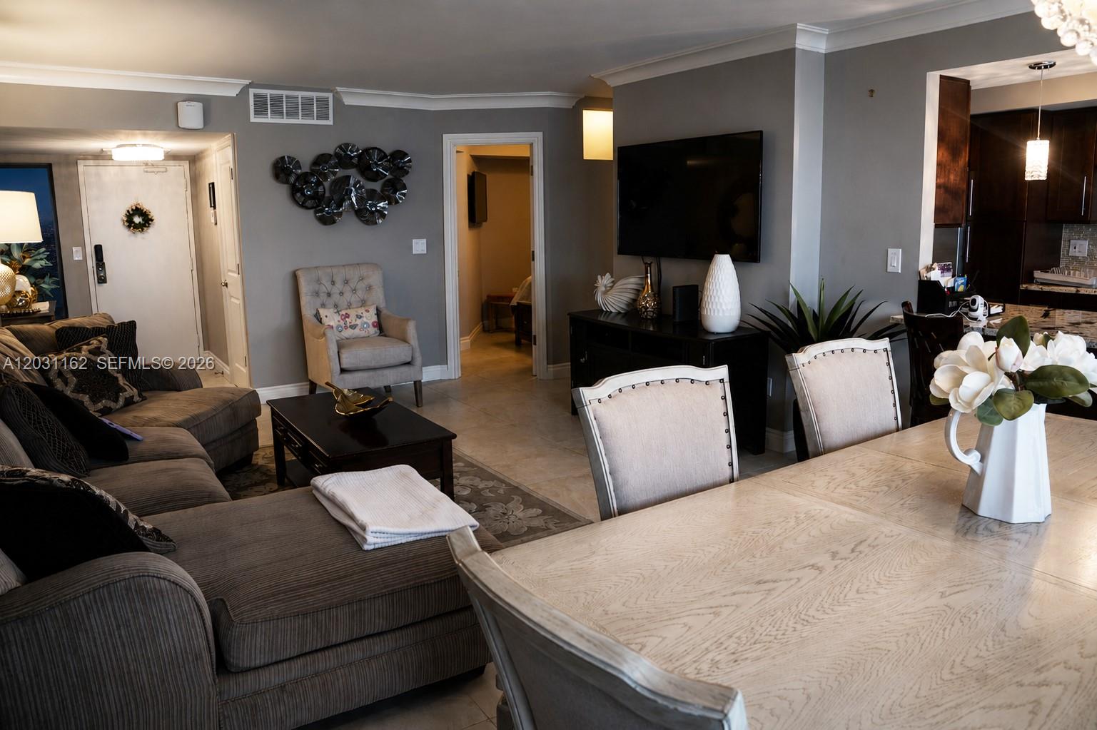 SOUTHPOINT CONDO - Residential Lease