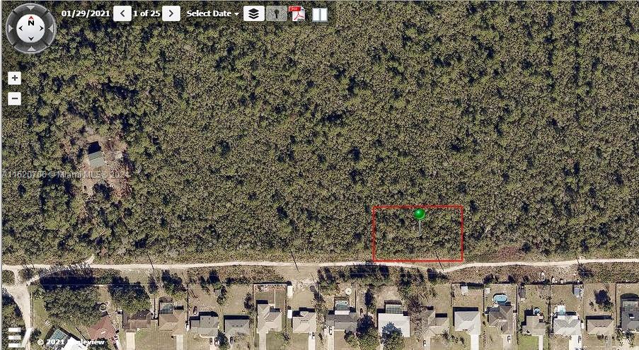 Primely located investment land opportuinty in Deltona Fl. Amazon Fulfillment Center opened in 2021, industiral park, medical centers, Wawa and much more built in the area. Deltona Fl was ranked #4 on Forbes list of fastest growing MSA's.