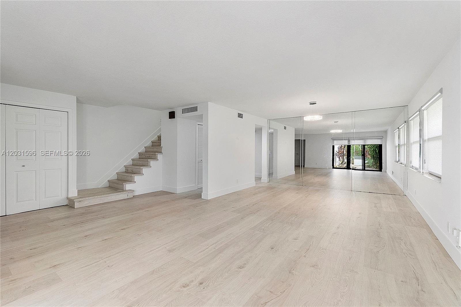 TOWNHOUSE VILLAGE AT BONAV - Residential Lease