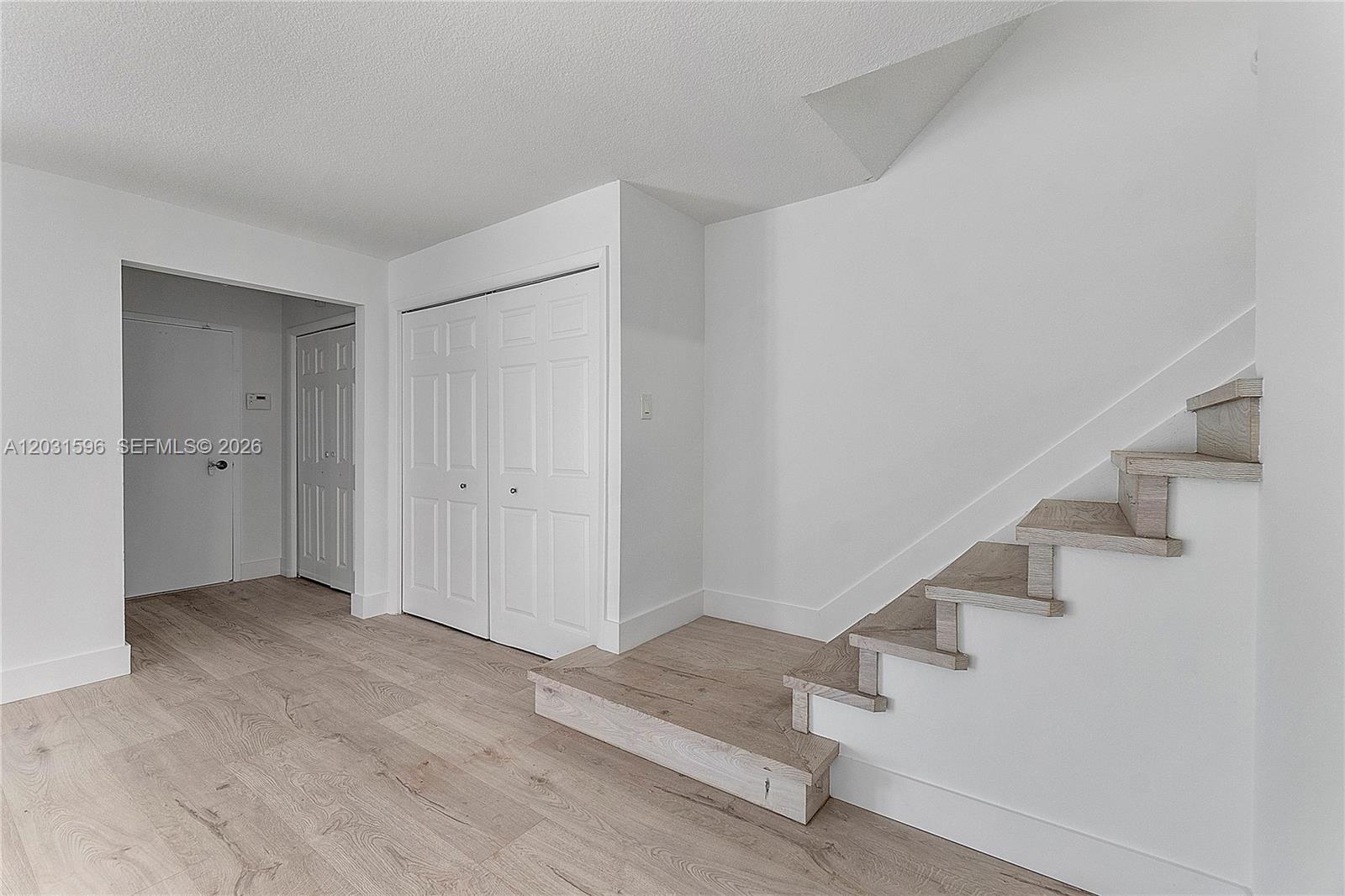 TOWNHOUSE VILLAGE AT BONAV - Residential Lease