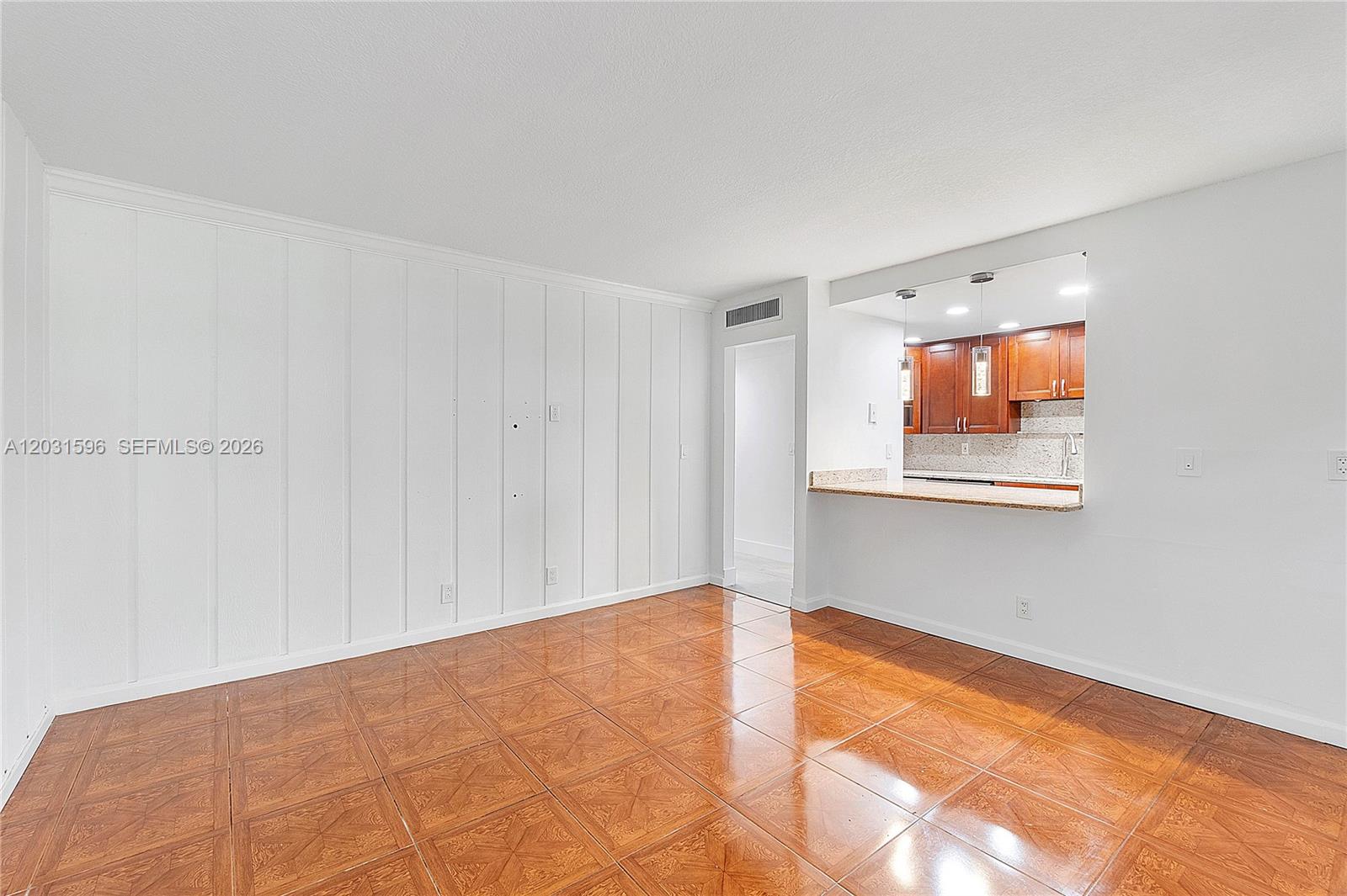 TOWNHOUSE VILLAGE AT BONAV - Residential Lease