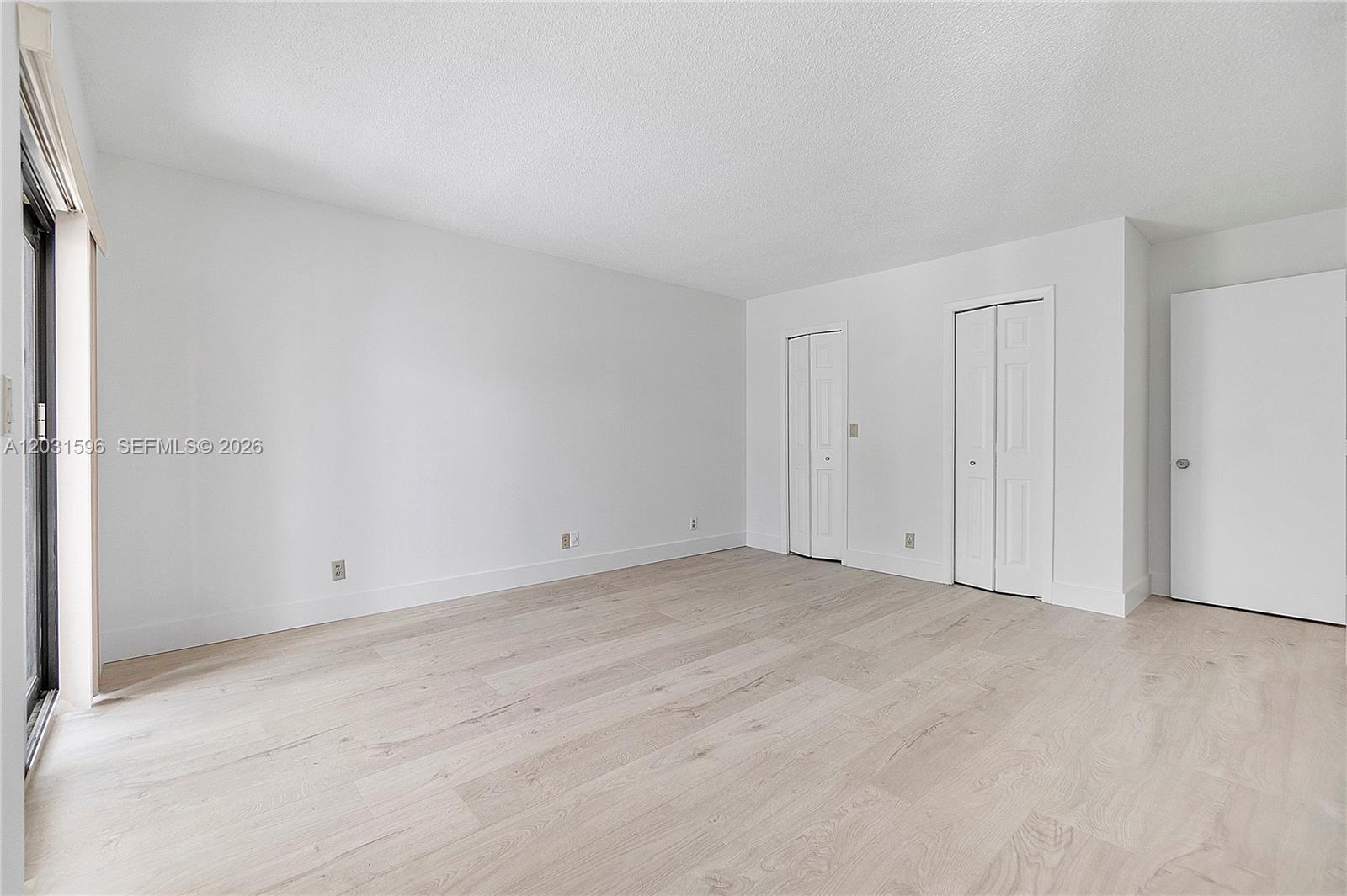 TOWNHOUSE VILLAGE AT BONAV - Residential Lease