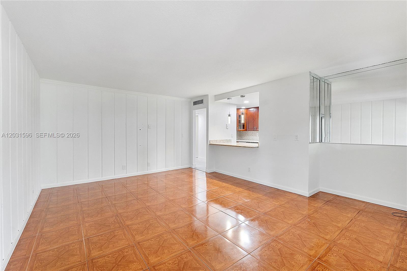 TOWNHOUSE VILLAGE AT BONAV - Residential Lease