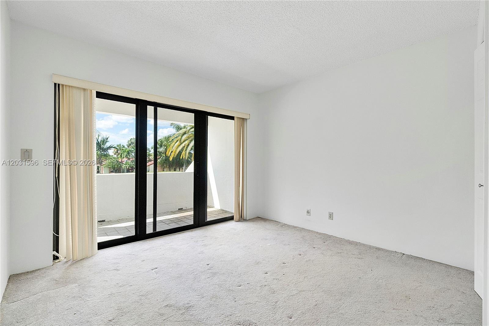 TOWNHOUSE VILLAGE AT BONAV - Residential Lease