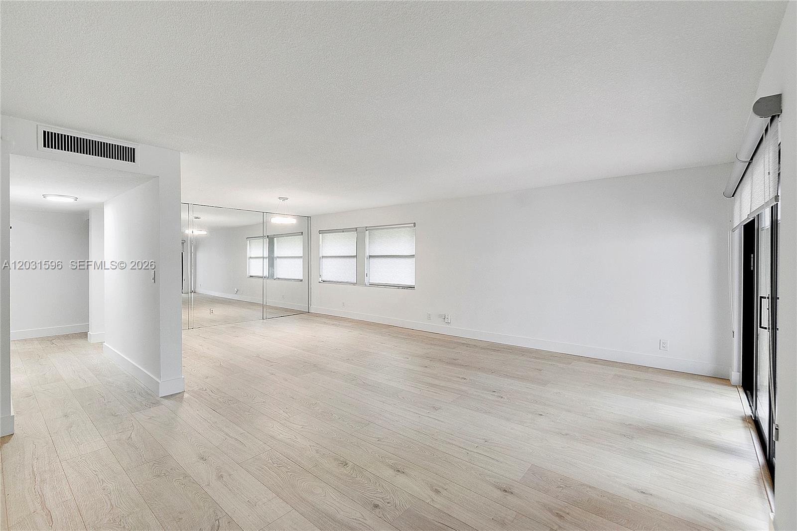 TOWNHOUSE VILLAGE AT BONAV - Residential Lease