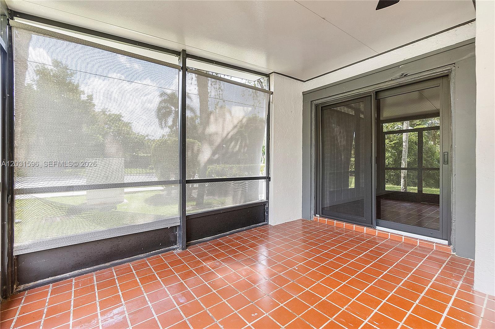 TOWNHOUSE VILLAGE AT BONAV - Residential Lease