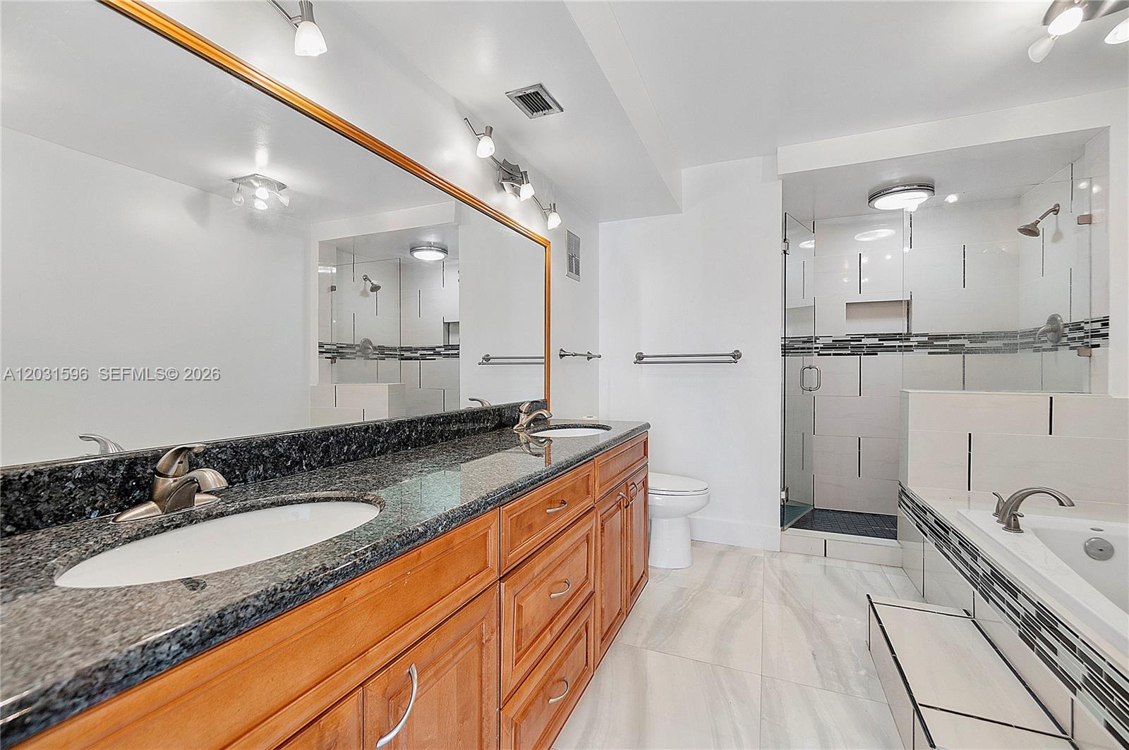 TOWNHOUSE VILLAGE AT BONAV - Residential Lease