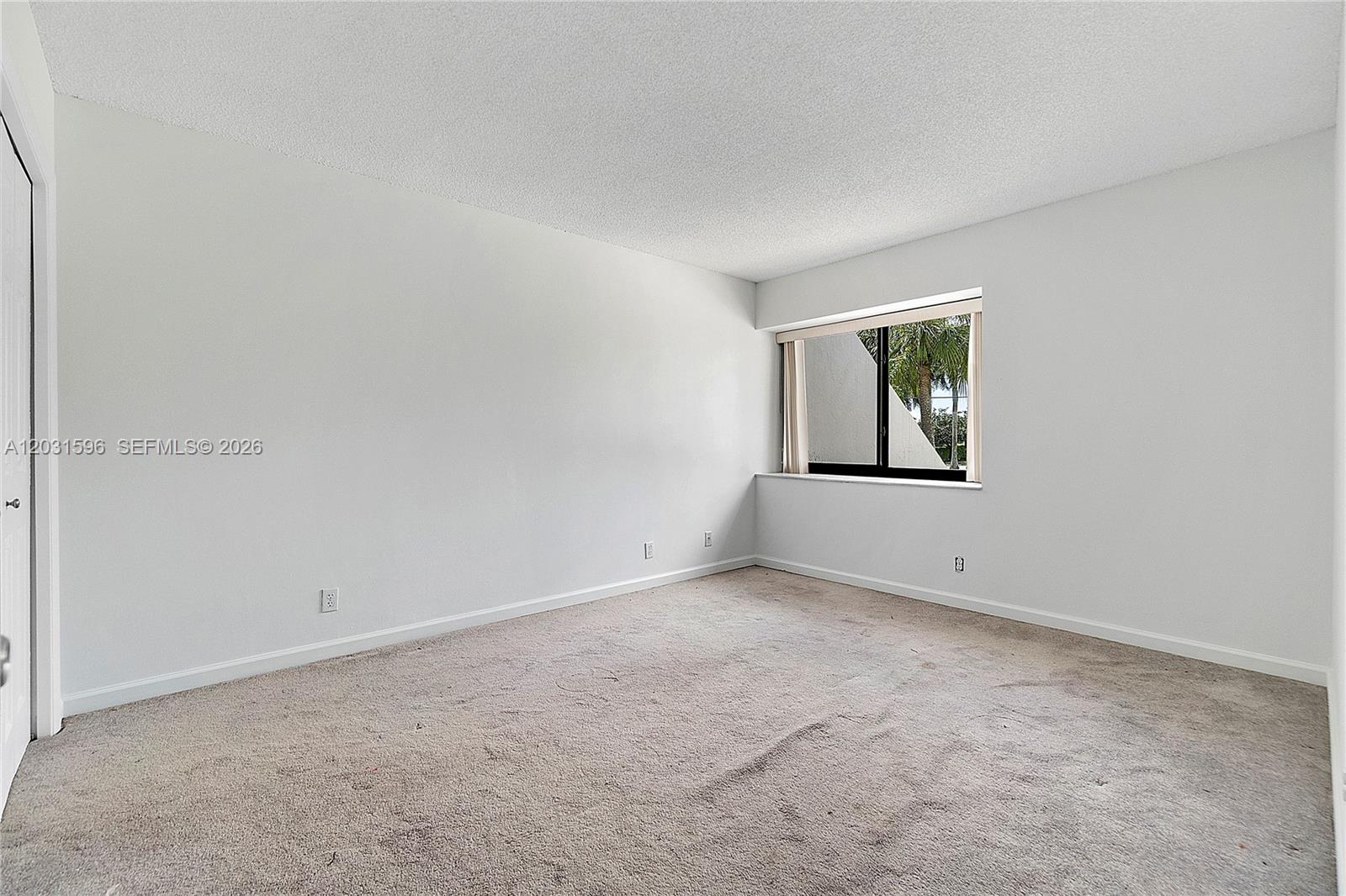 TOWNHOUSE VILLAGE AT BONAV - Residential Lease