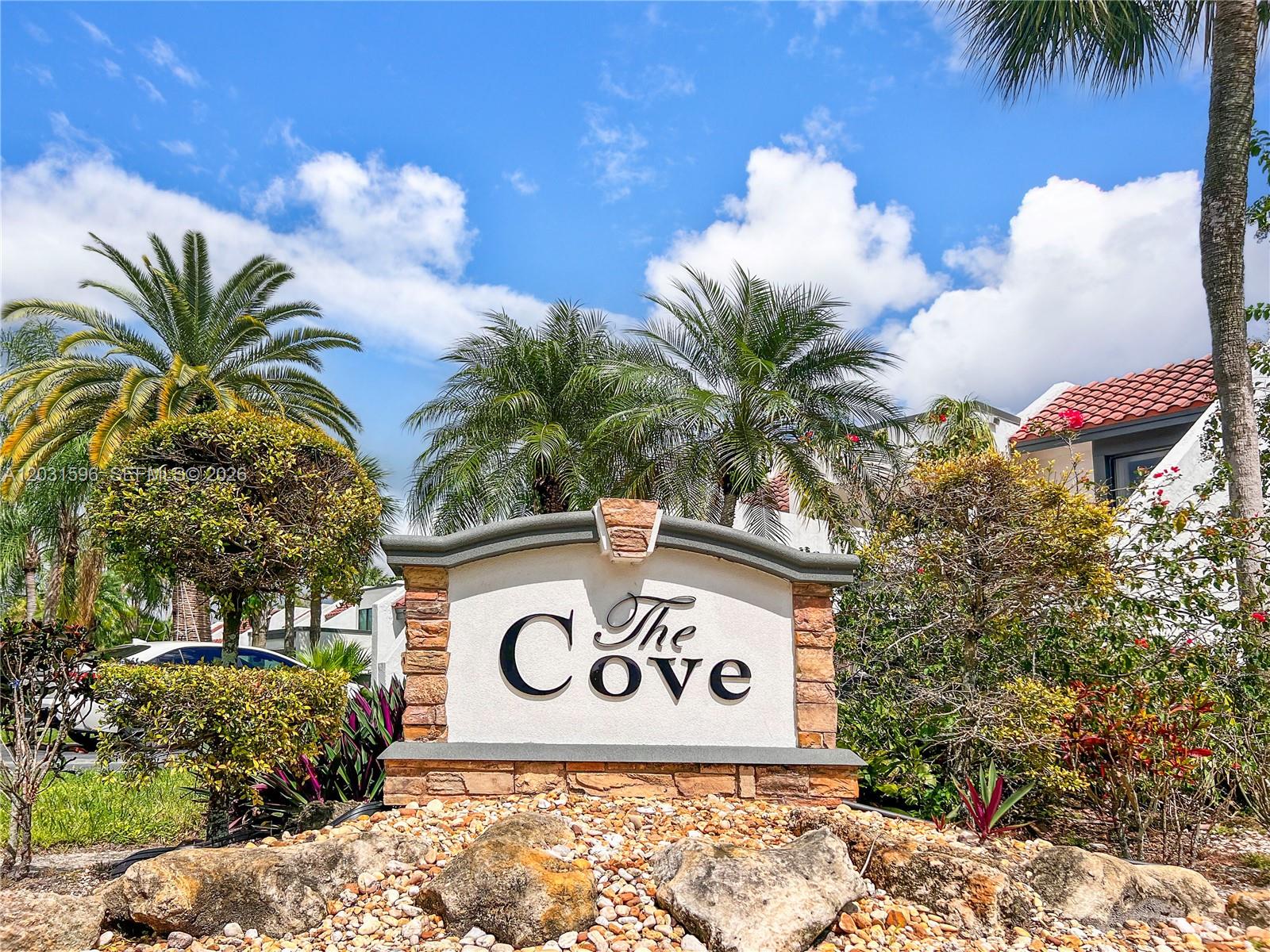 TOWNHOUSE VILLAGE AT BONAV - Residential Lease