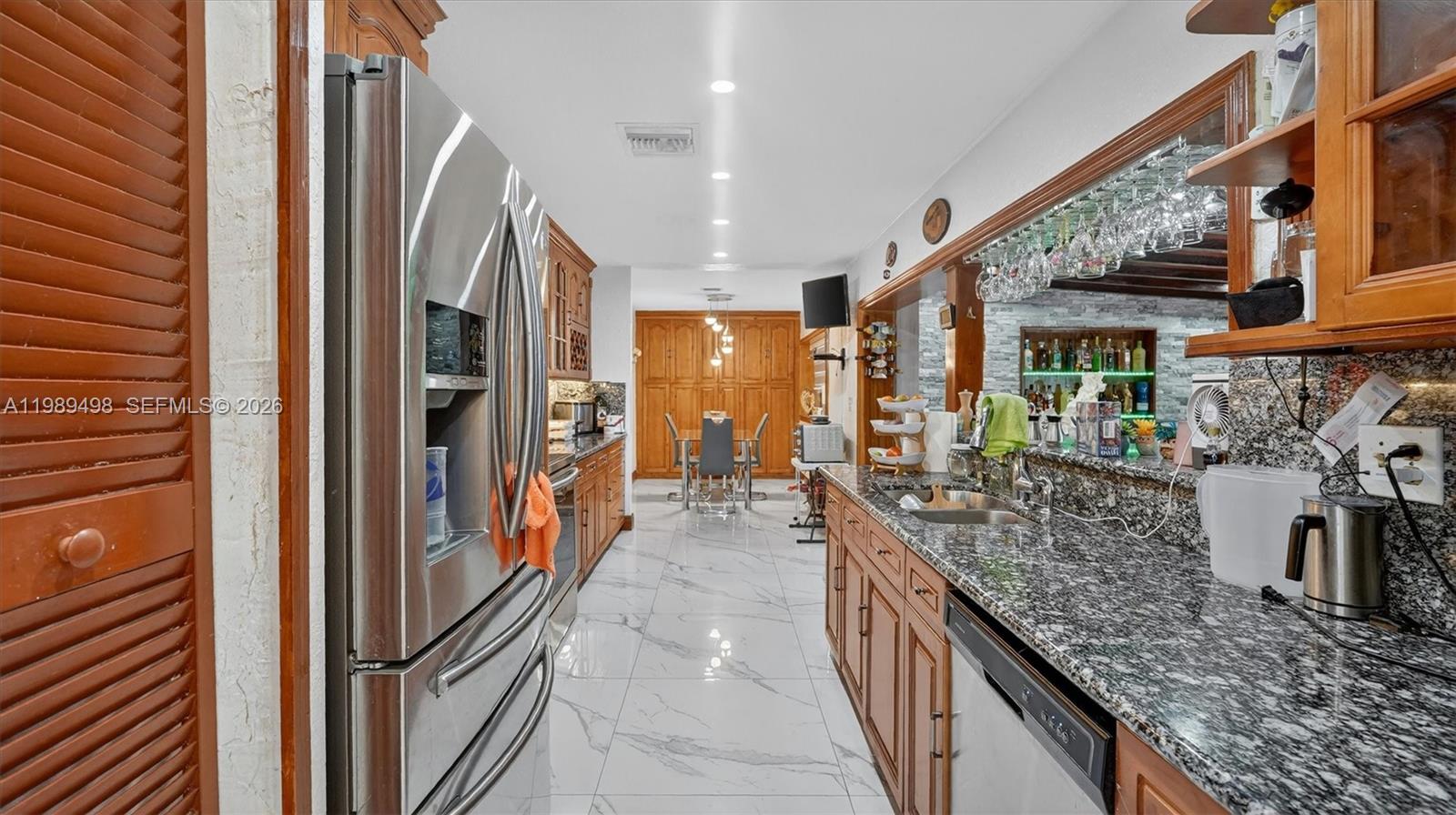LAKE MARKS AT WESTWIND - Residential