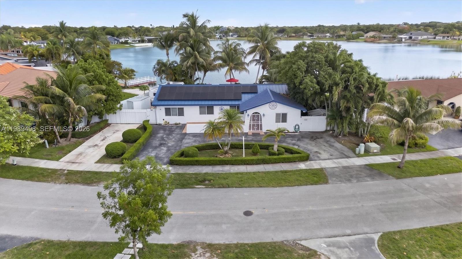 LAKE MARKS AT WESTWIND - Residential