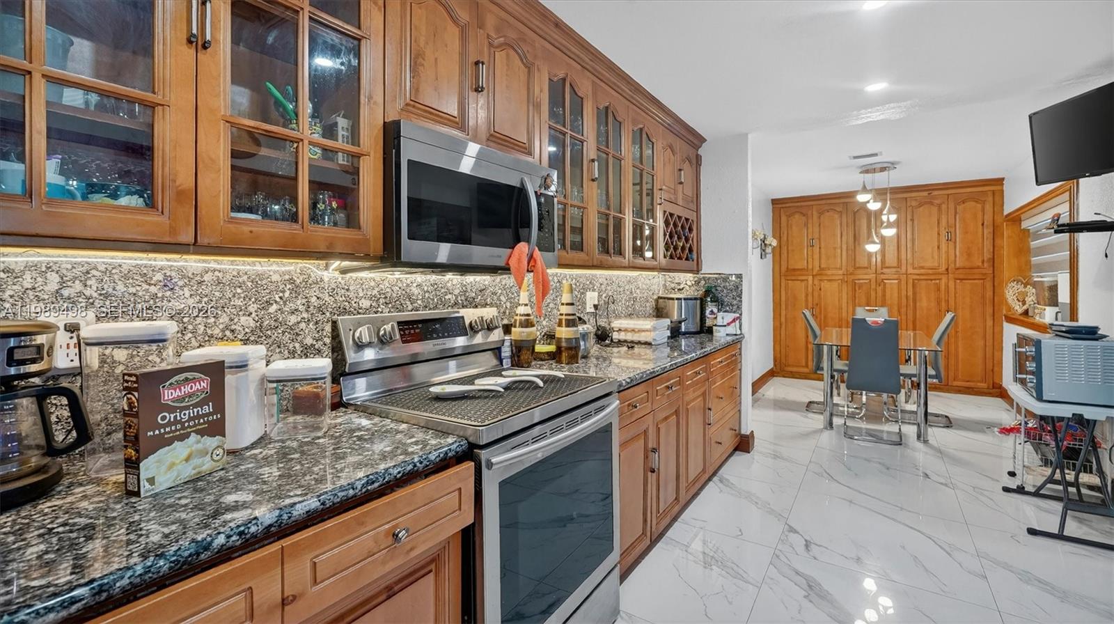 LAKE MARKS AT WESTWIND - Residential