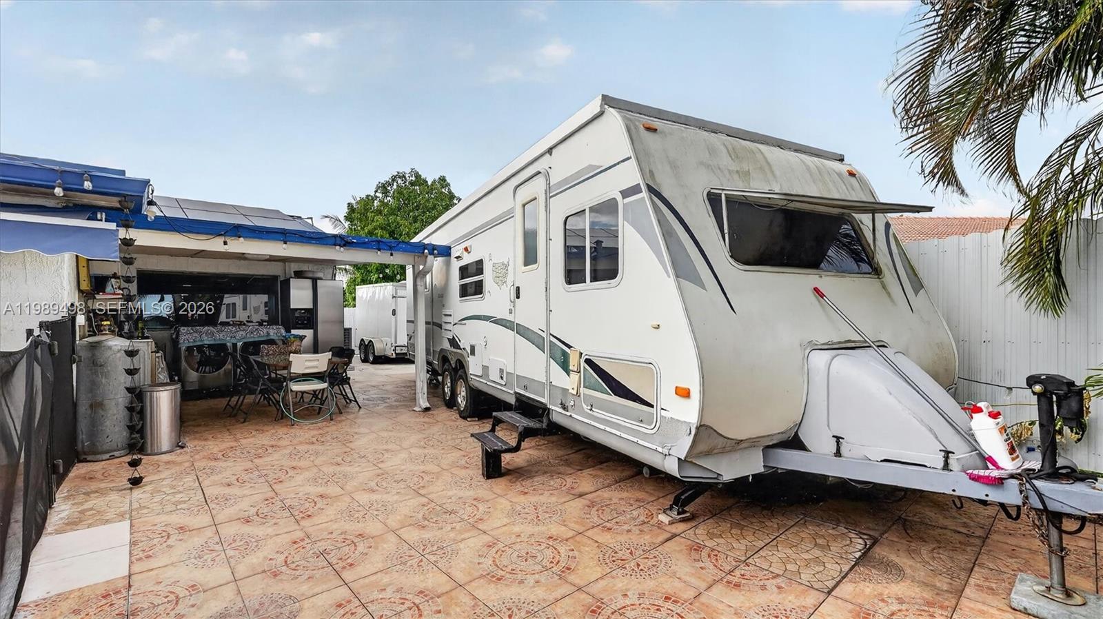 LAKE MARKS AT WESTWIND - Residential