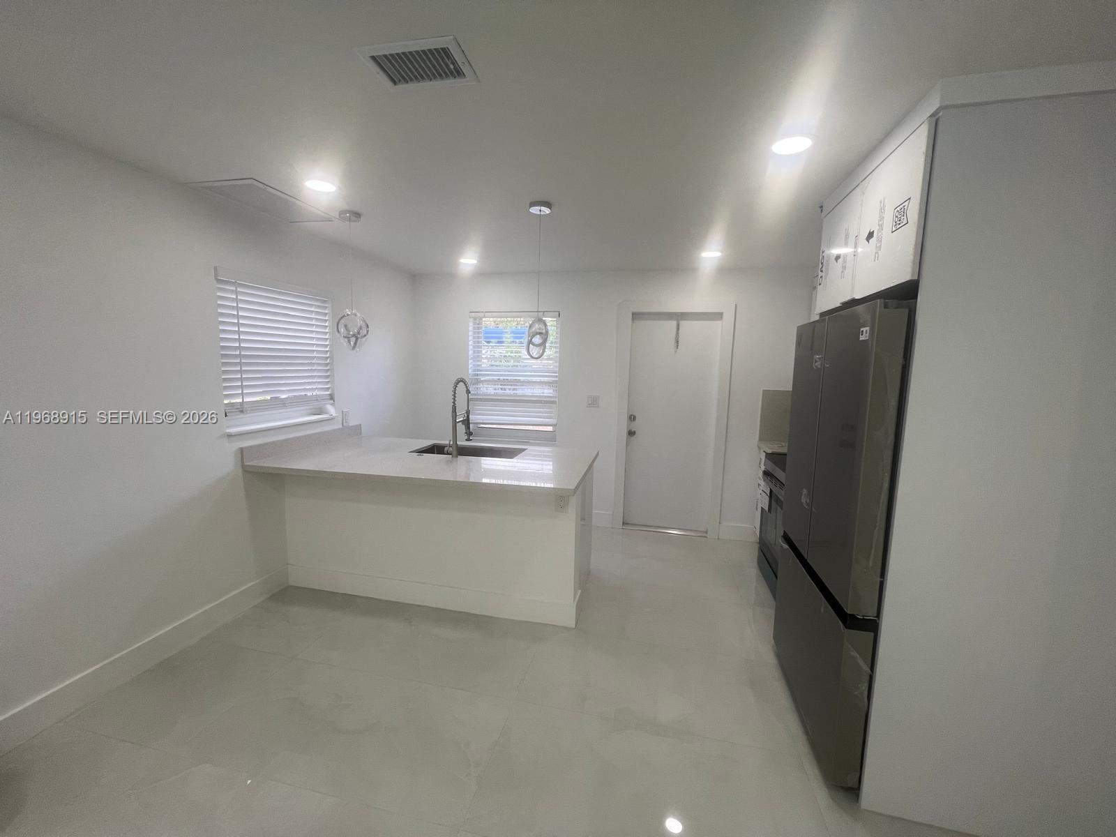 SANDERS PARK - Residential
