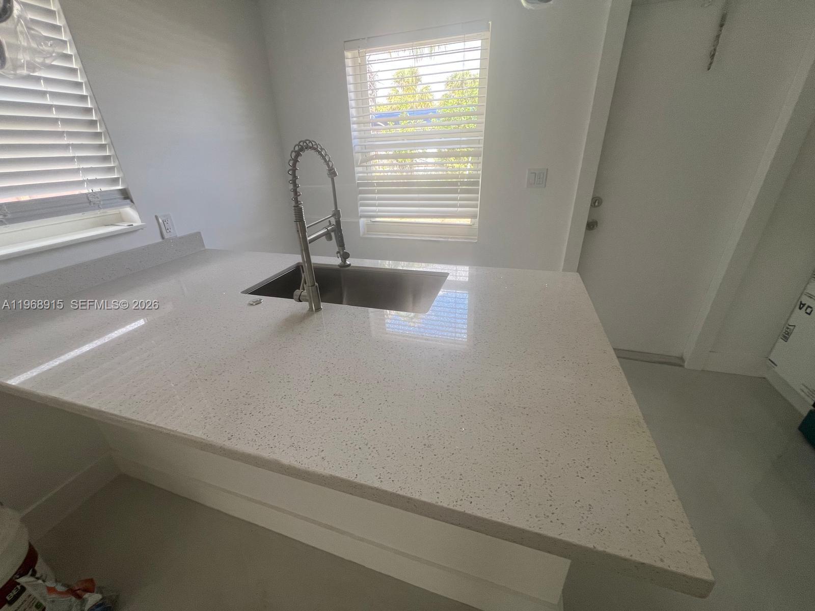 SANDERS PARK - Residential