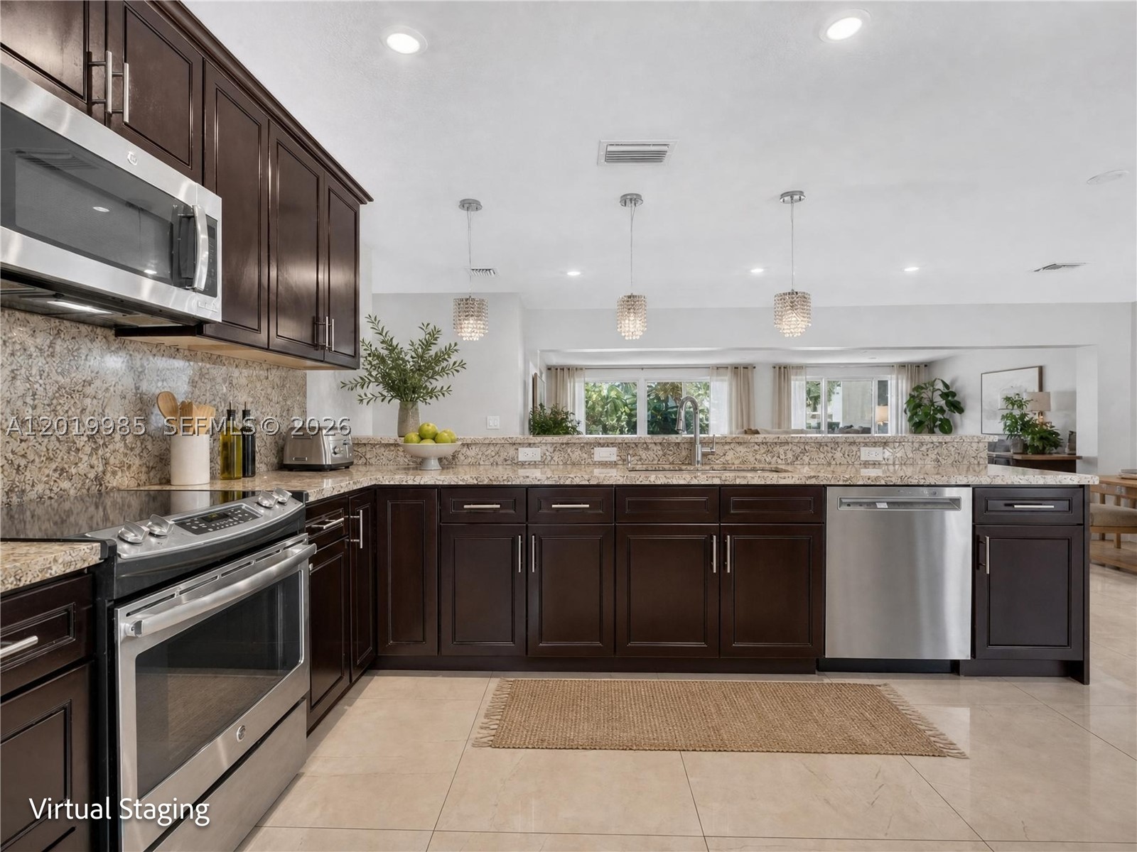BONAVENTURE LAKES - Residential