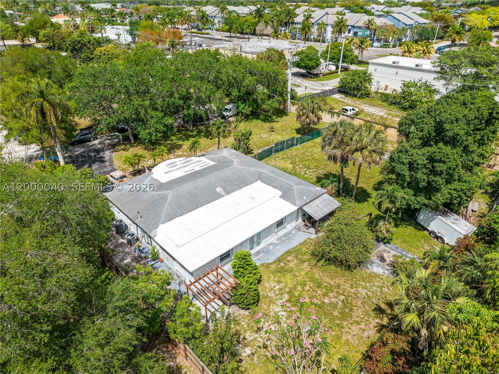 COUNTRY CLUB ESTATES UNIT - Residential