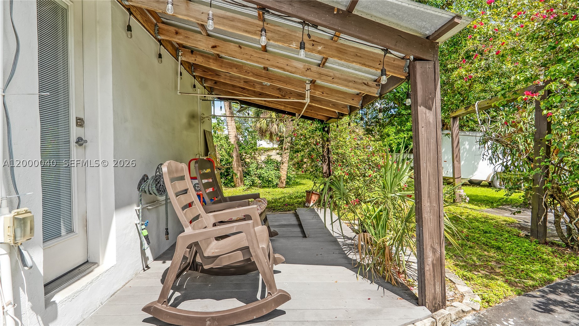 COUNTRY CLUB ESTATES UNIT - Residential