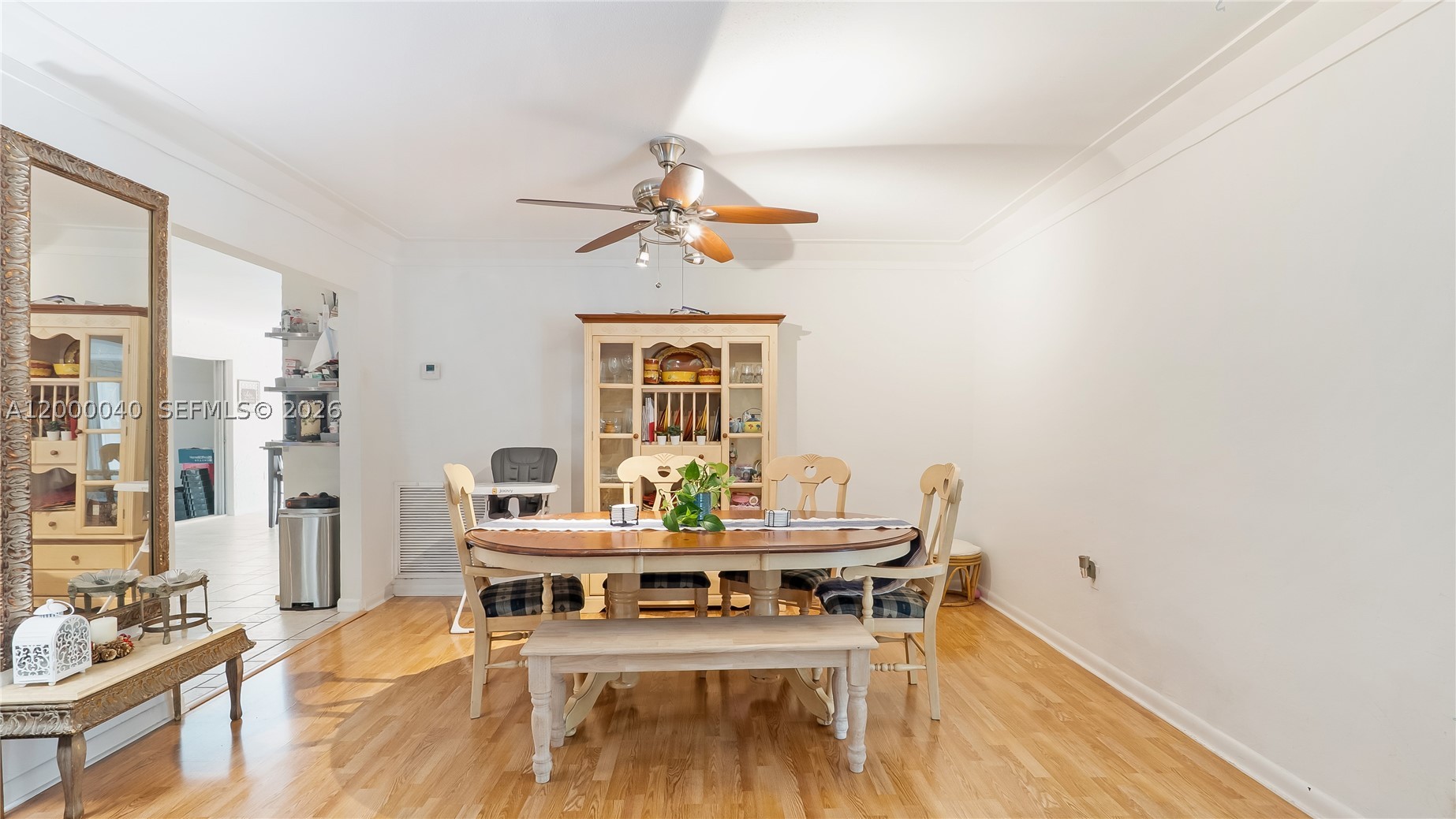 COUNTRY CLUB ESTATES UNIT - Residential
