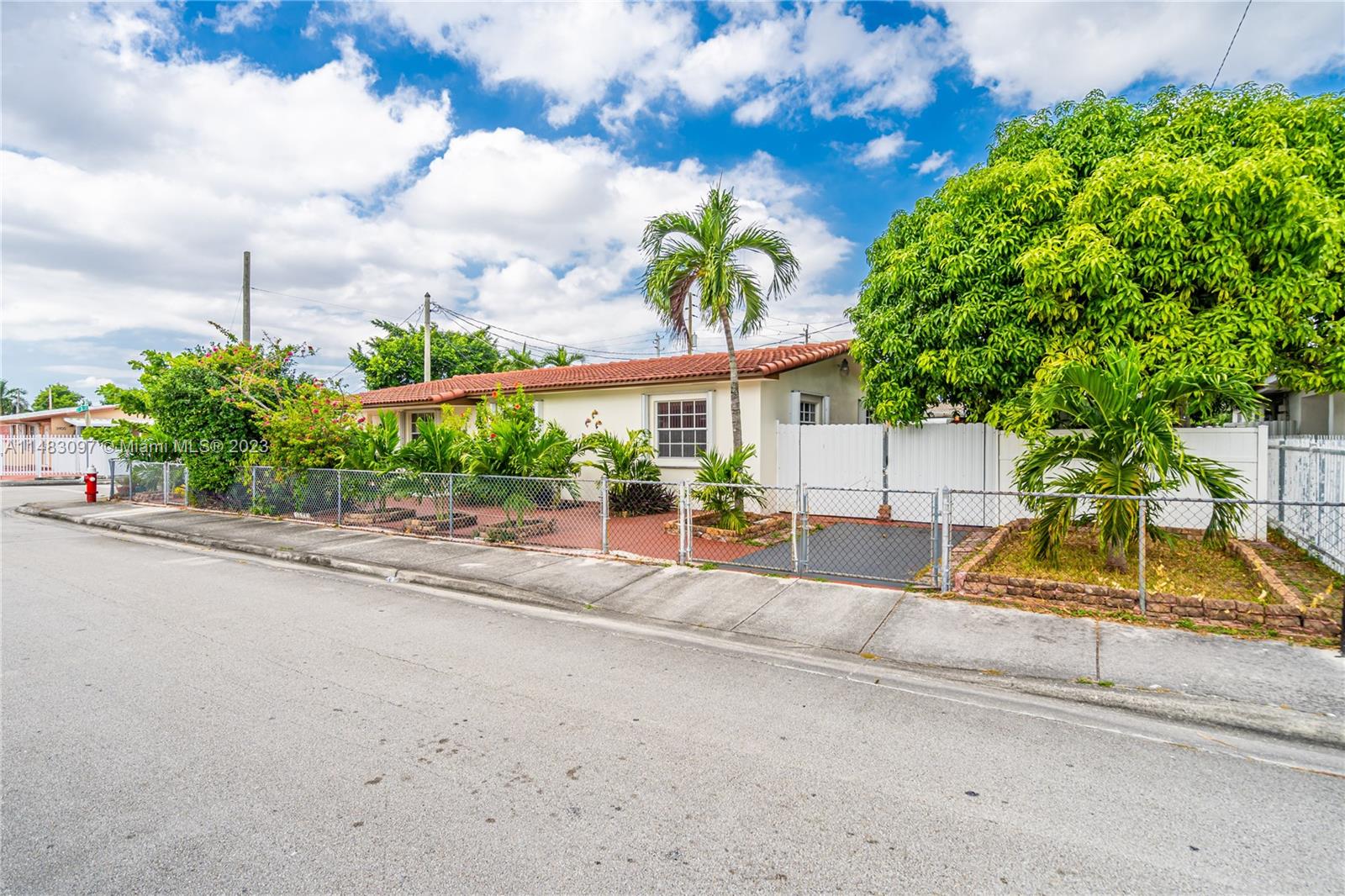 COBOS FRONTON SUB 2 - Residential