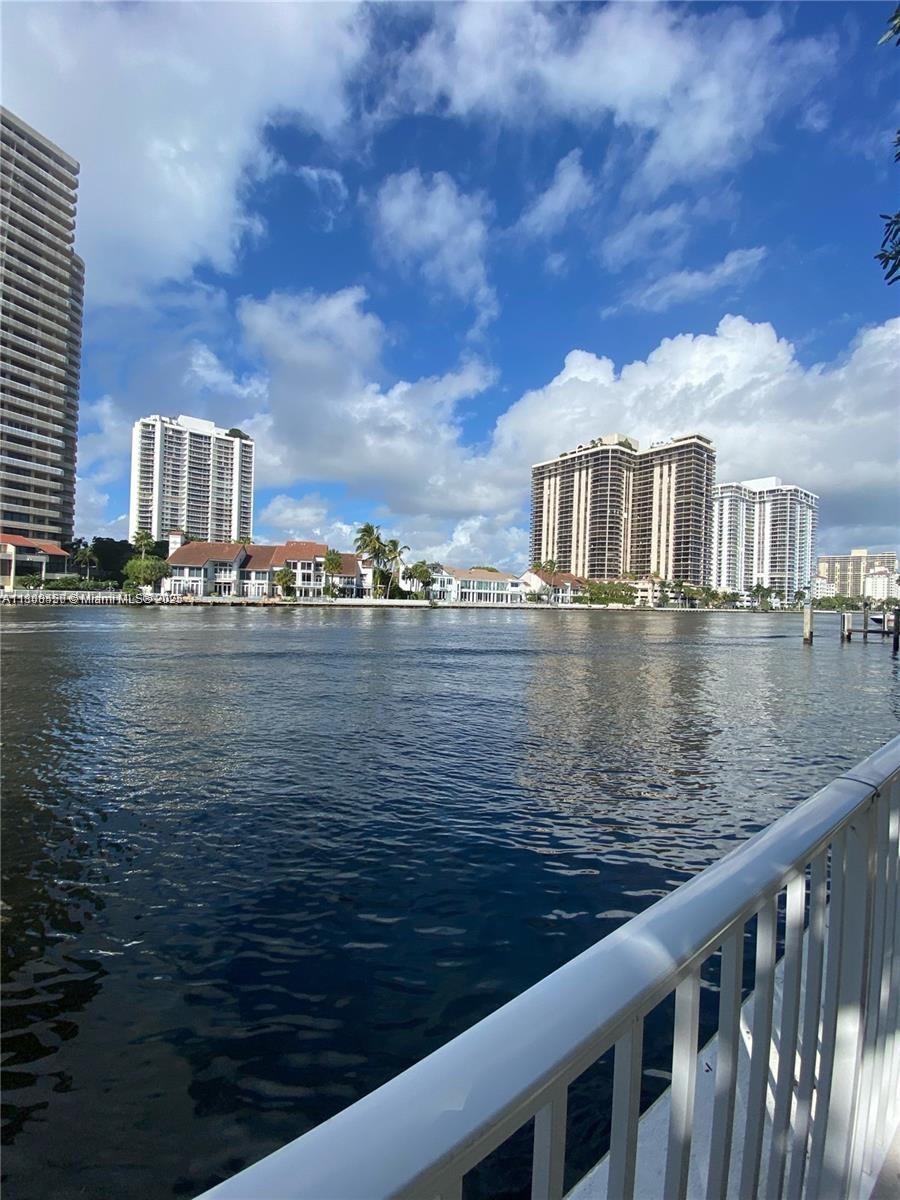 OCEANVIEW BUILDING A COND - Residential