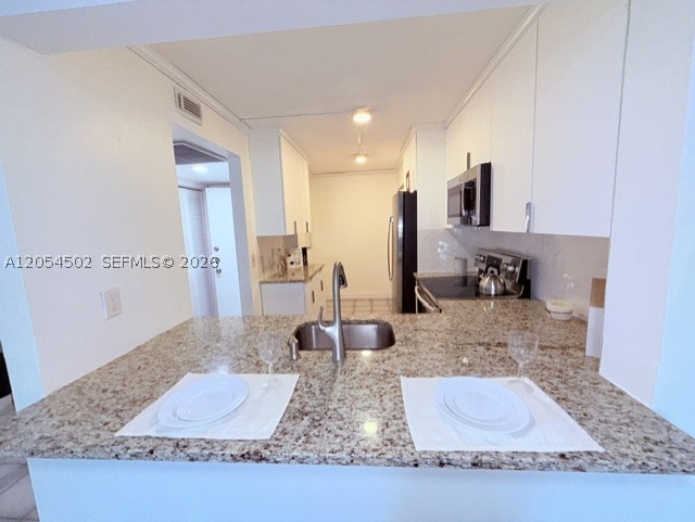 MONTEREY ONE CONDO - Residential Lease