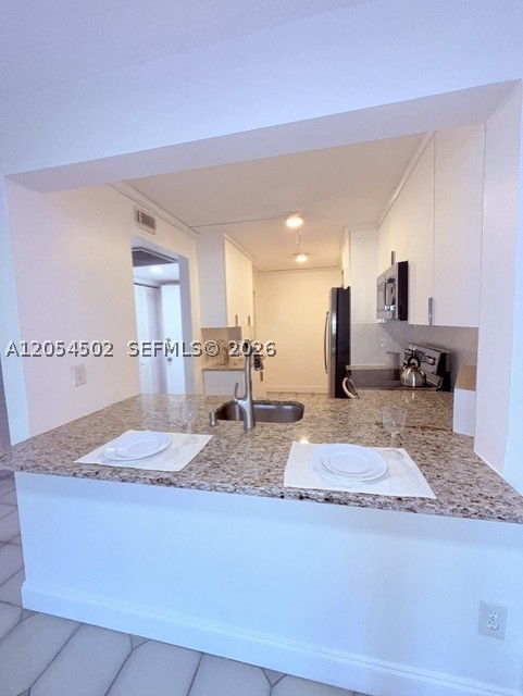 MONTEREY ONE CONDO - Residential Lease
