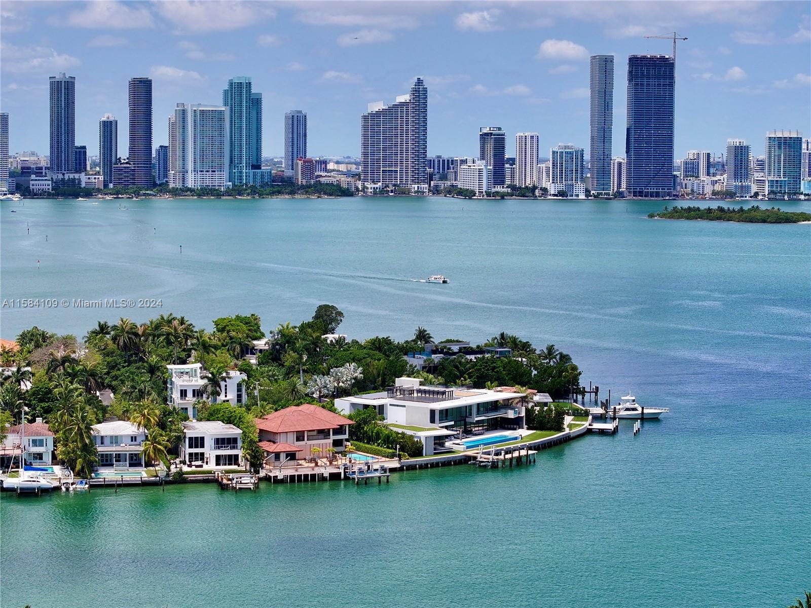 SAN MARINO ISLAND - Residential